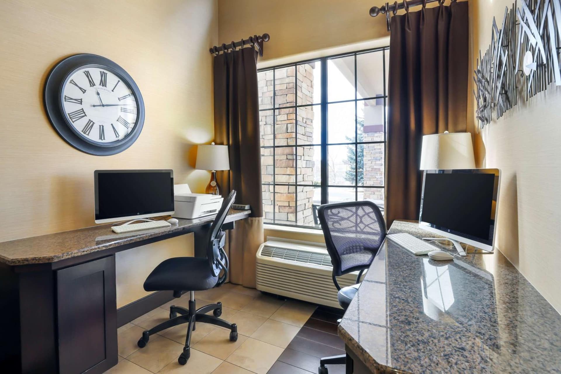 Best Western Plus Castle Rock property views in Castle Rock, CO — gallery photo 3