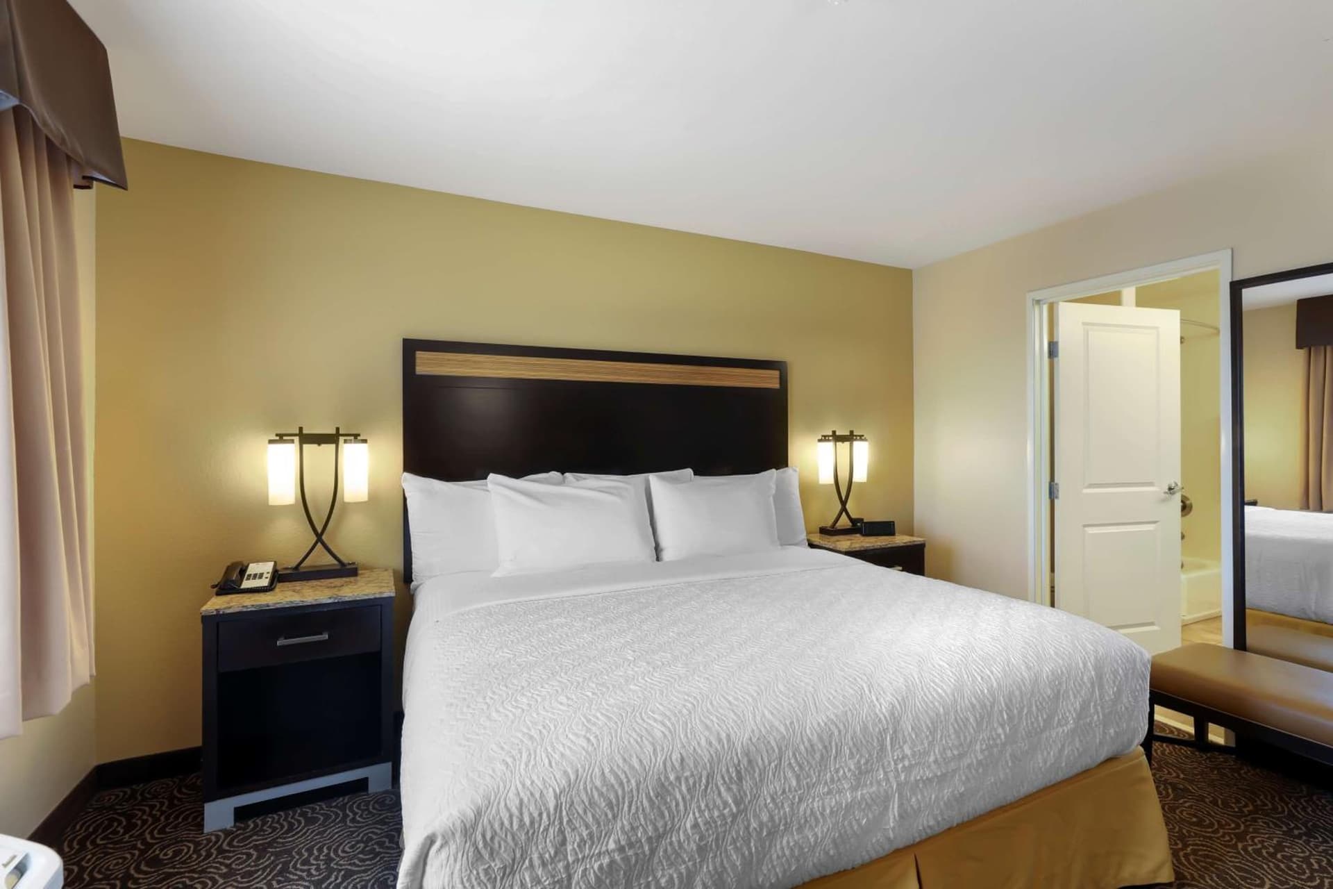 Best Western Plus Castle Rock gallery photo in Castle Rock, CO — image 33