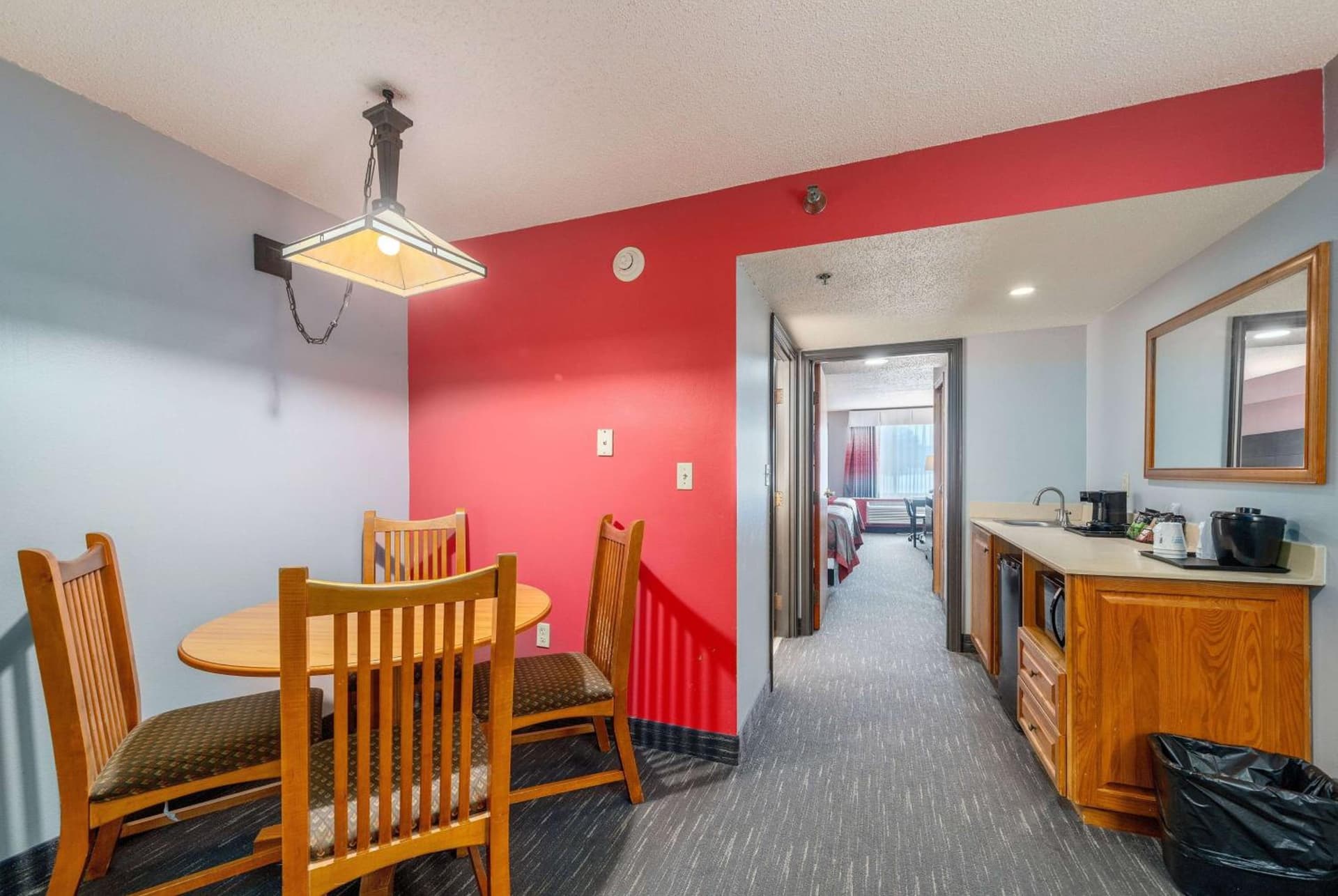 Ramada by Wyndham Sioux Falls Airport - Waterpark Resort & Event Center gallery photo in Sioux Falls, SD — image 105