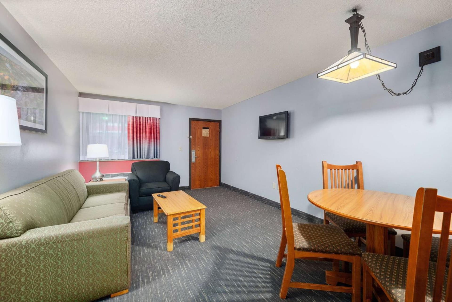 Ramada by Wyndham Sioux Falls Airport - Waterpark Resort & Event Center gallery photo in Sioux Falls, SD — image 150