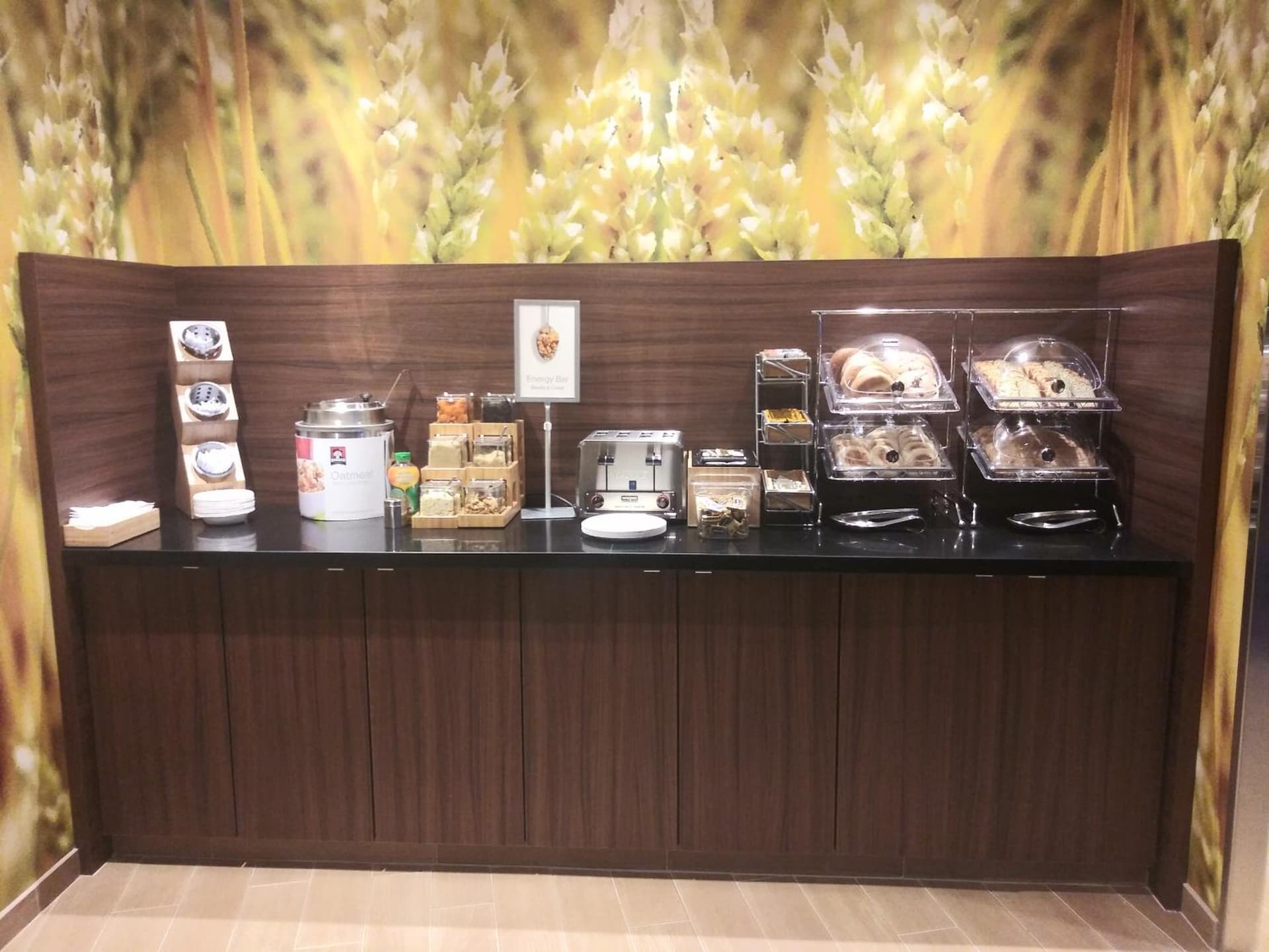 Fairfield Inn & Suites by Marriott Poplar Bluff interior in Poplar Bluff, MO — gallery photo 2