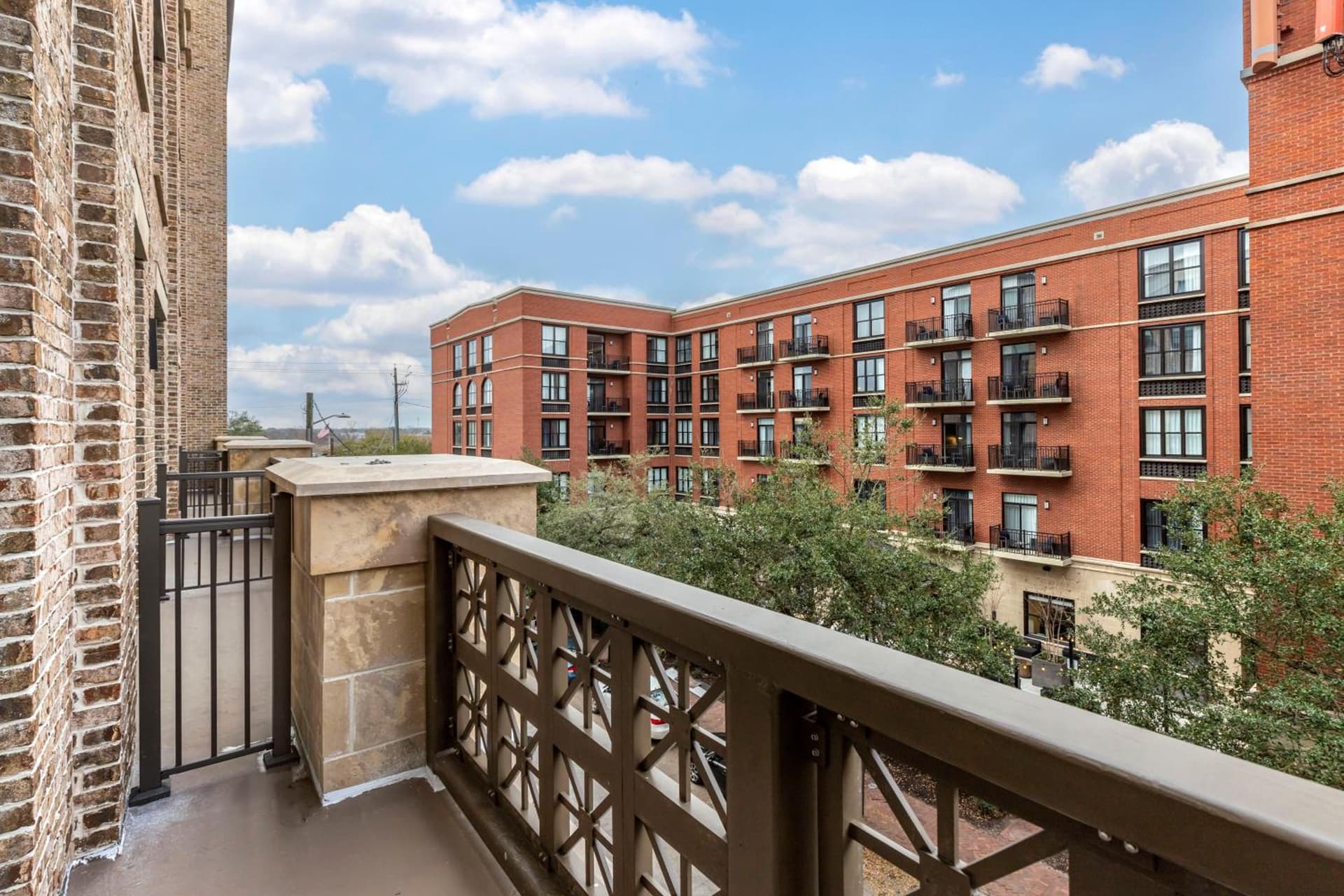 Cambria Hotel Savannah Downtown Historic District gallery photo in Savannah, GA — image 17