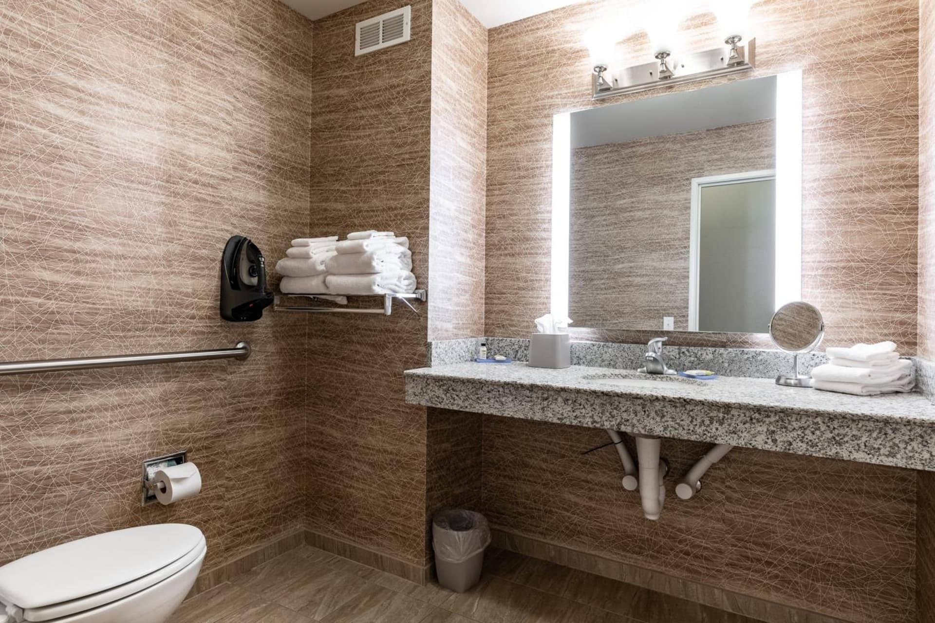 Holiday Inn Express & Suites Ironton by IHG gallery photo in Ironton, OH — image 76