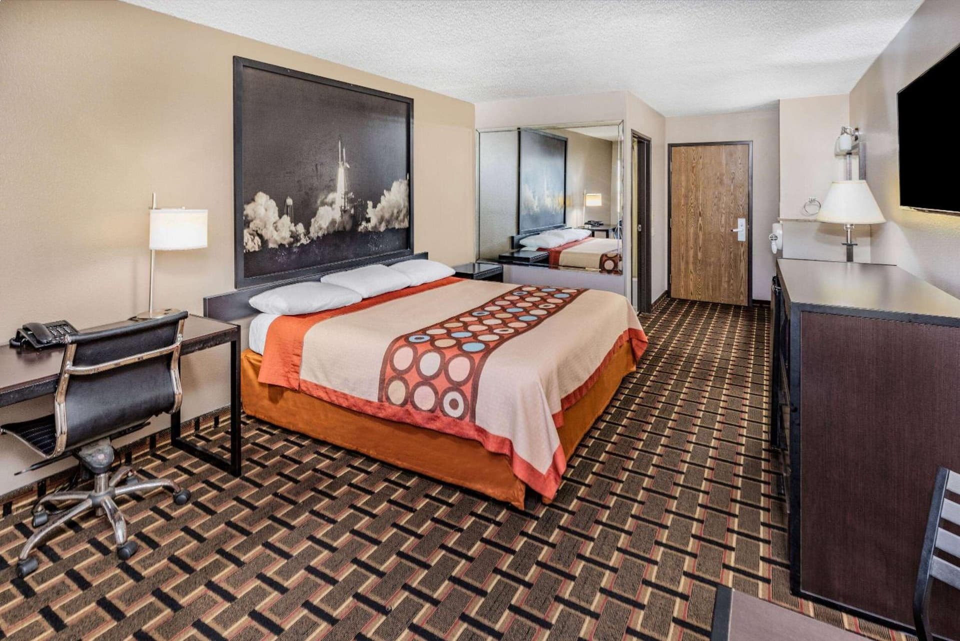 Super 8 by Wyndham League City Kemah Area gallery photo in League City, TX — image 12