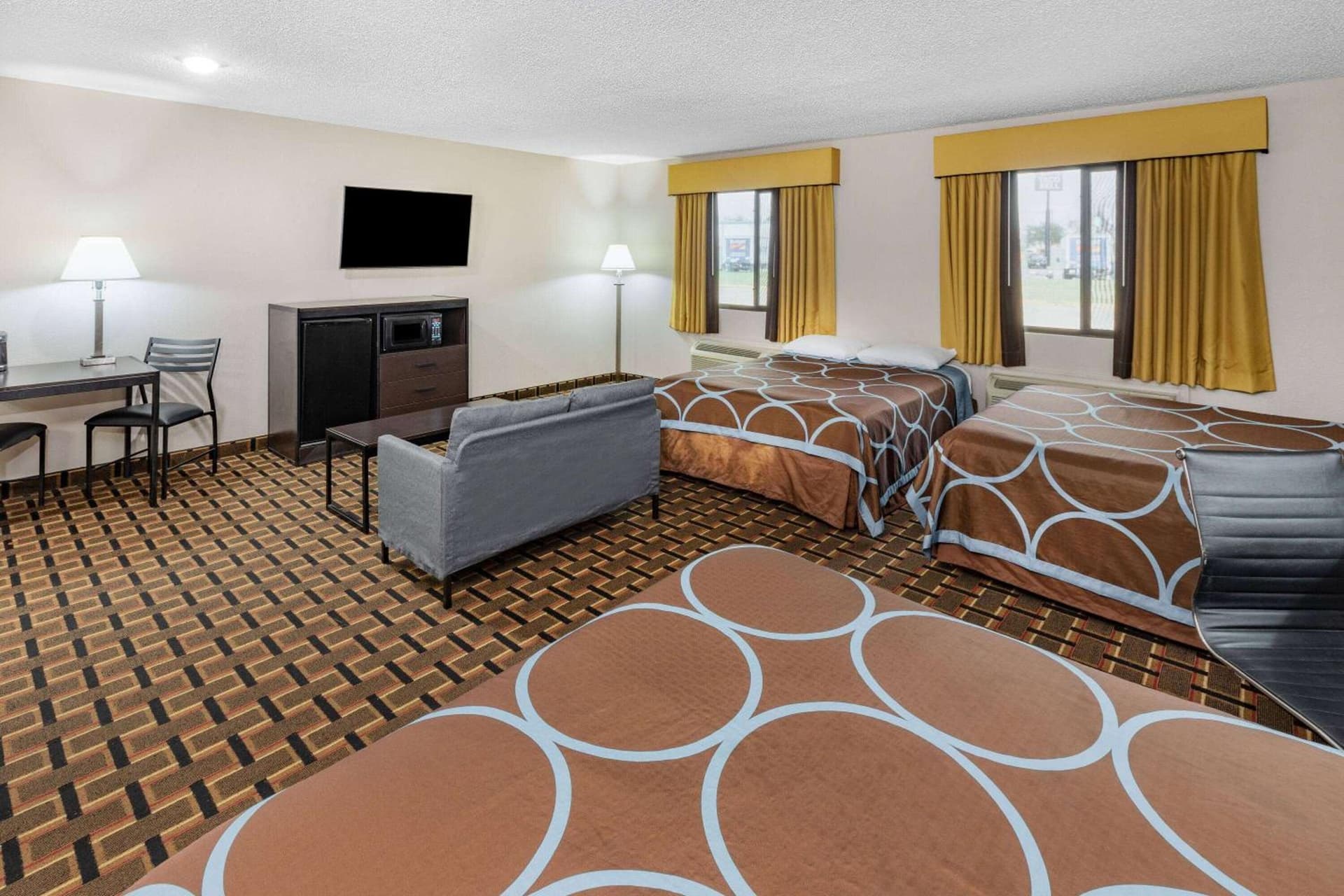 Super 8 by Wyndham League City Kemah Area gallery photo in League City, TX — image 7