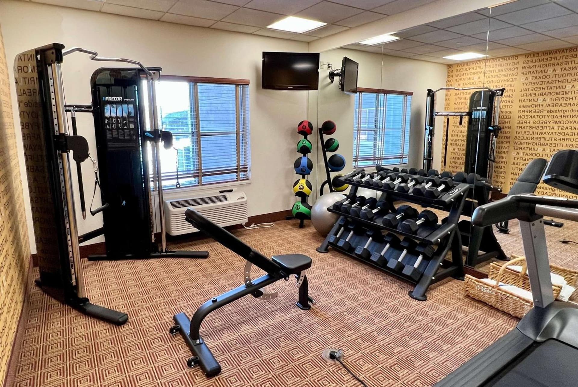 La Quinta by Wyndham Bannockburn-Deerfield property views in Bannockburn, IL — gallery photo 3