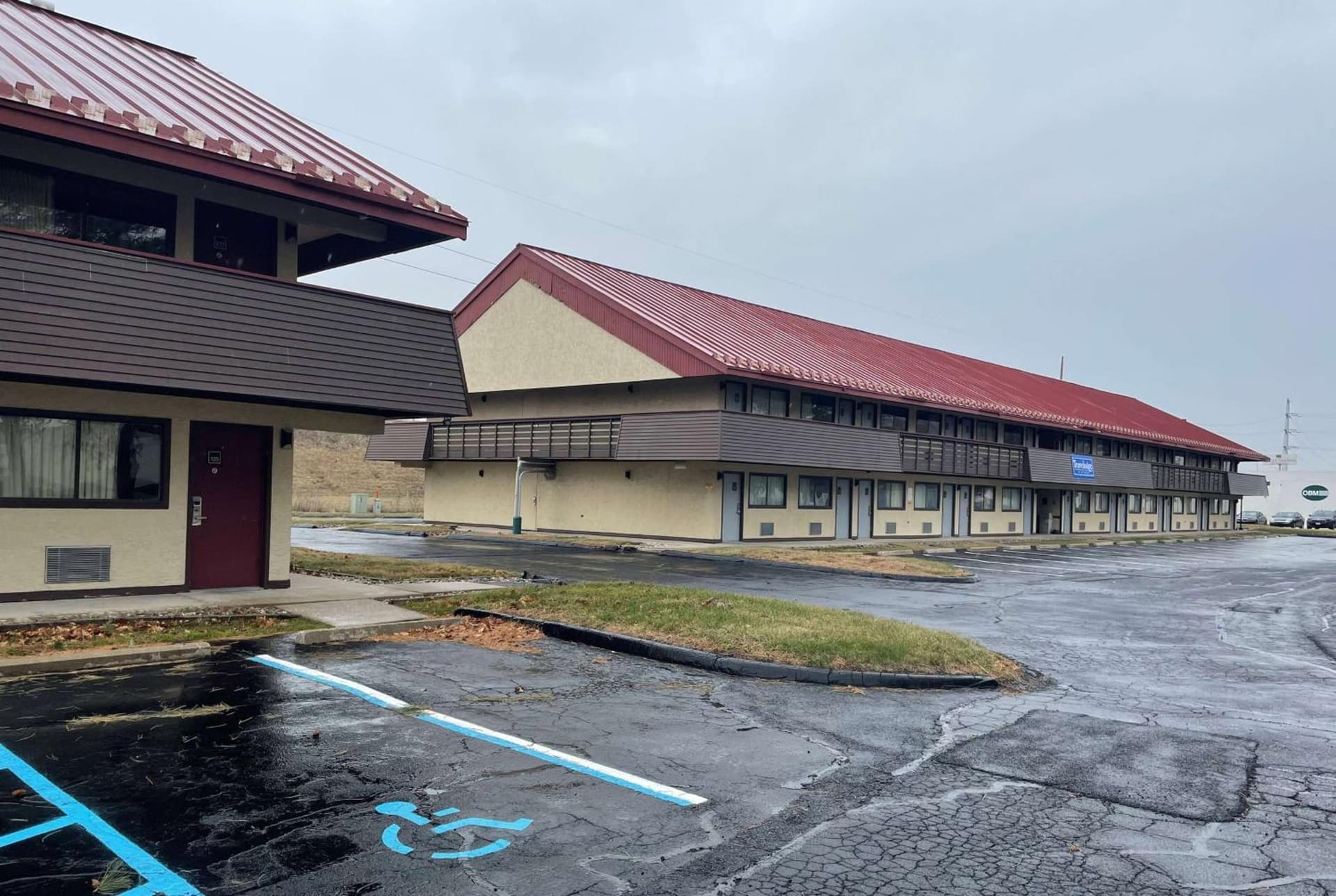 Travelodge by Wyndham Holland-Toledo featured exterior or lobby in Holland, OH — similar hotel