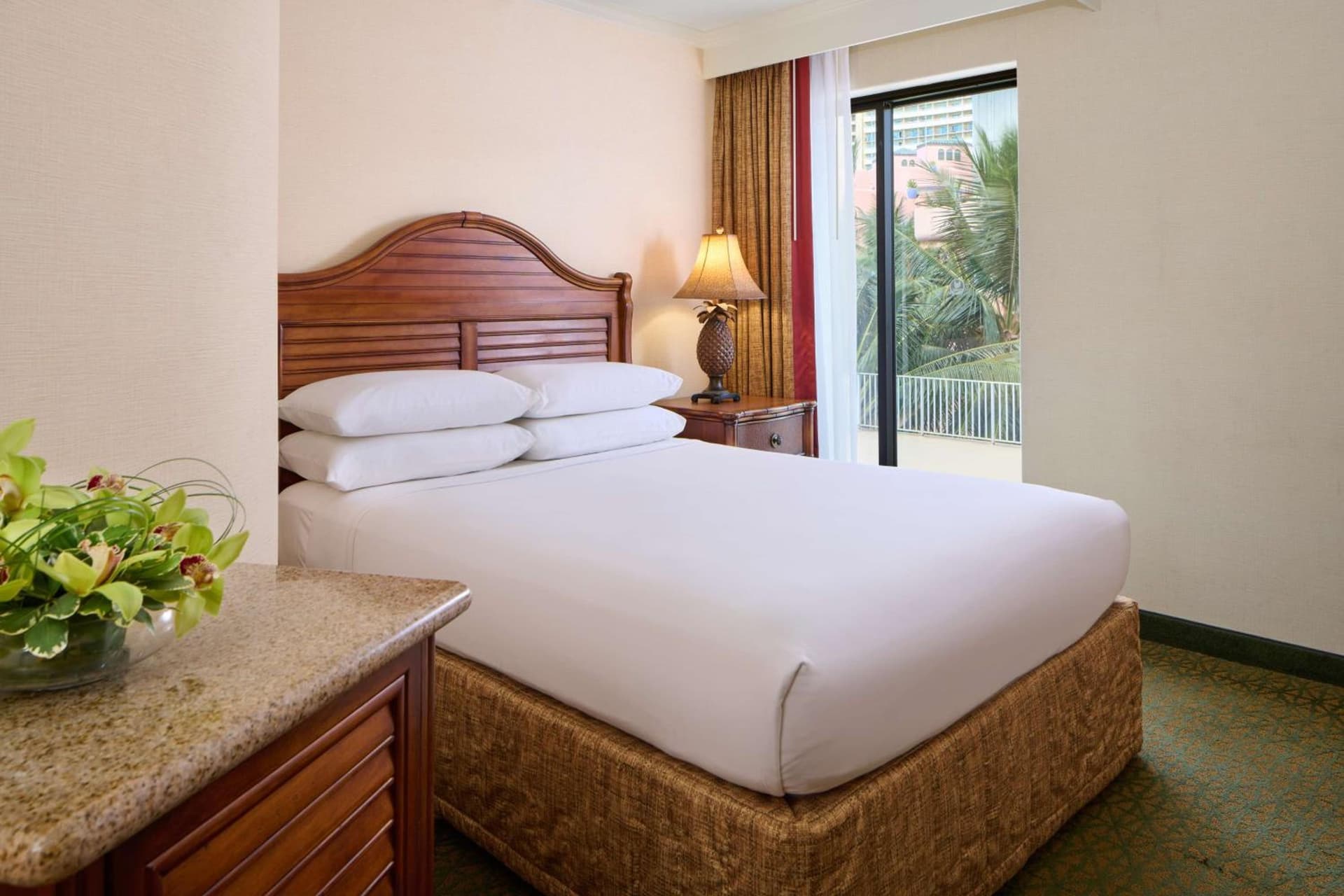 OUTRIGGER Waikiki Beach Resort gallery photo in Honolulu, HI — image 66