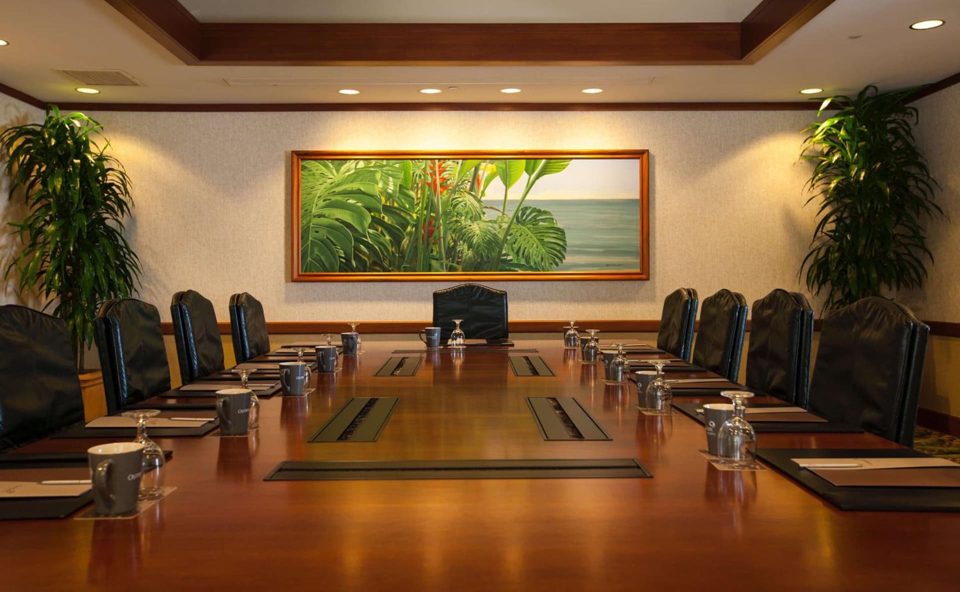 OUTRIGGER Waikiki Beach Resort gallery photo in Honolulu, HI — image 89