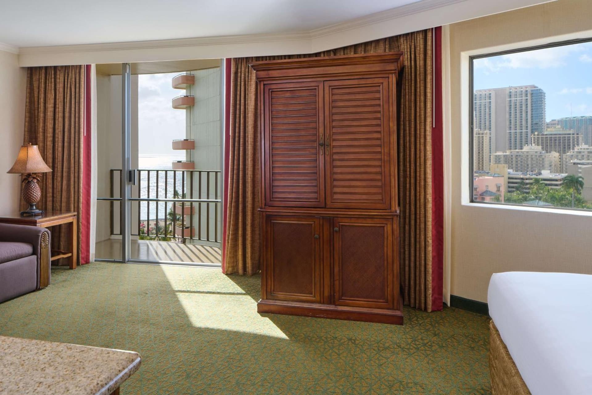 OUTRIGGER Waikiki Beach Resort gallery photo in Honolulu, HI — image 129