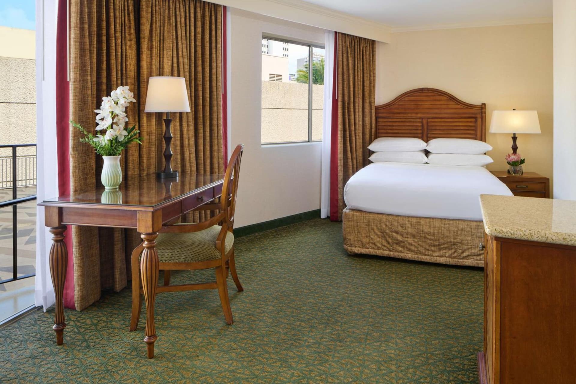 OUTRIGGER Waikiki Beach Resort gallery photo in Honolulu, HI — image 91