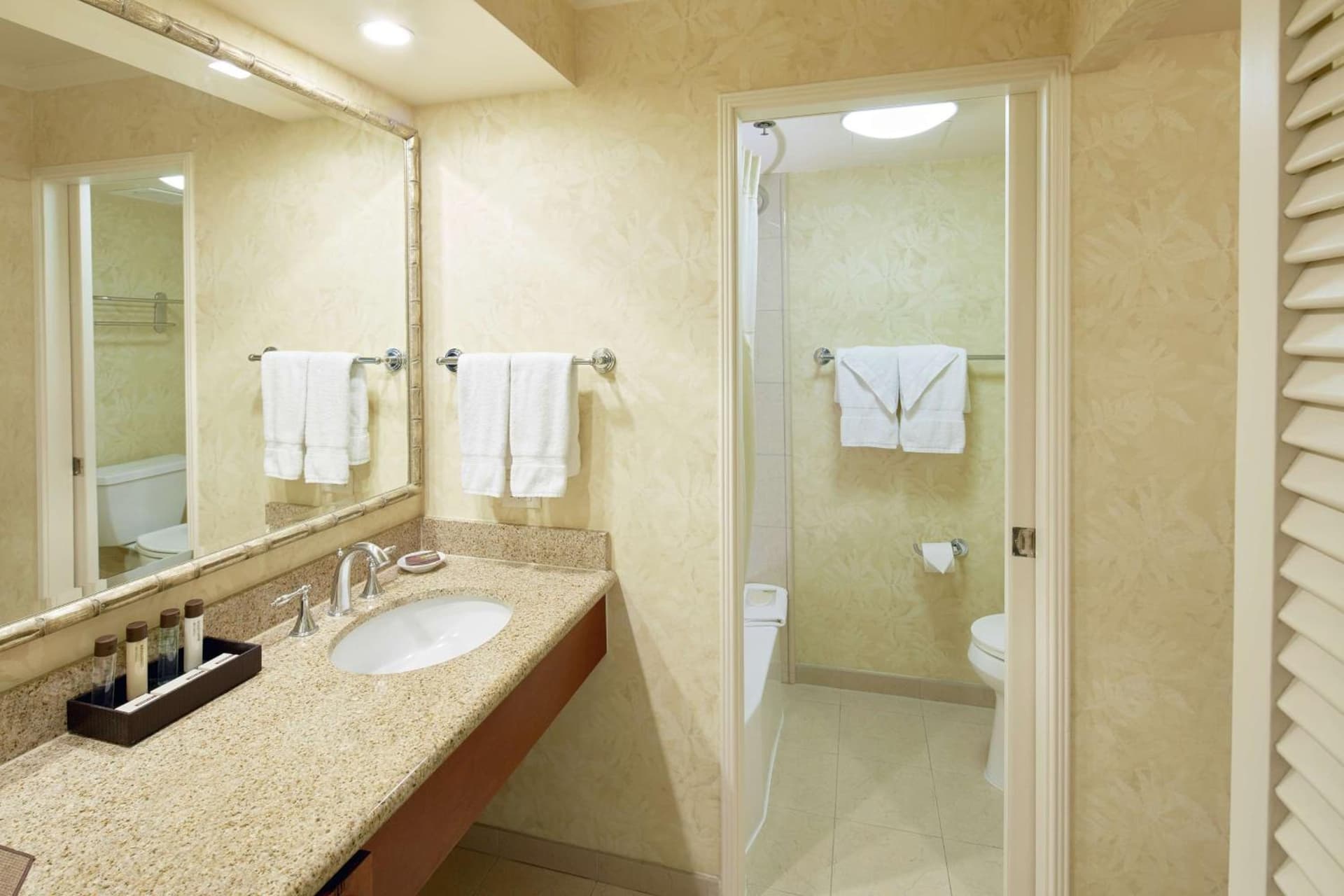 OUTRIGGER Waikiki Beach Resort gallery photo in Honolulu, HI — image 80