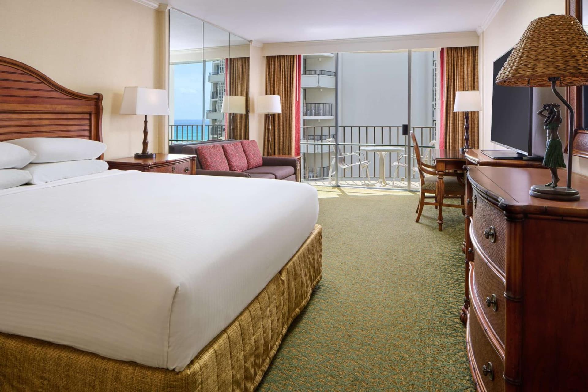 OUTRIGGER Waikiki Beach Resort gallery photo in Honolulu, HI — image 111