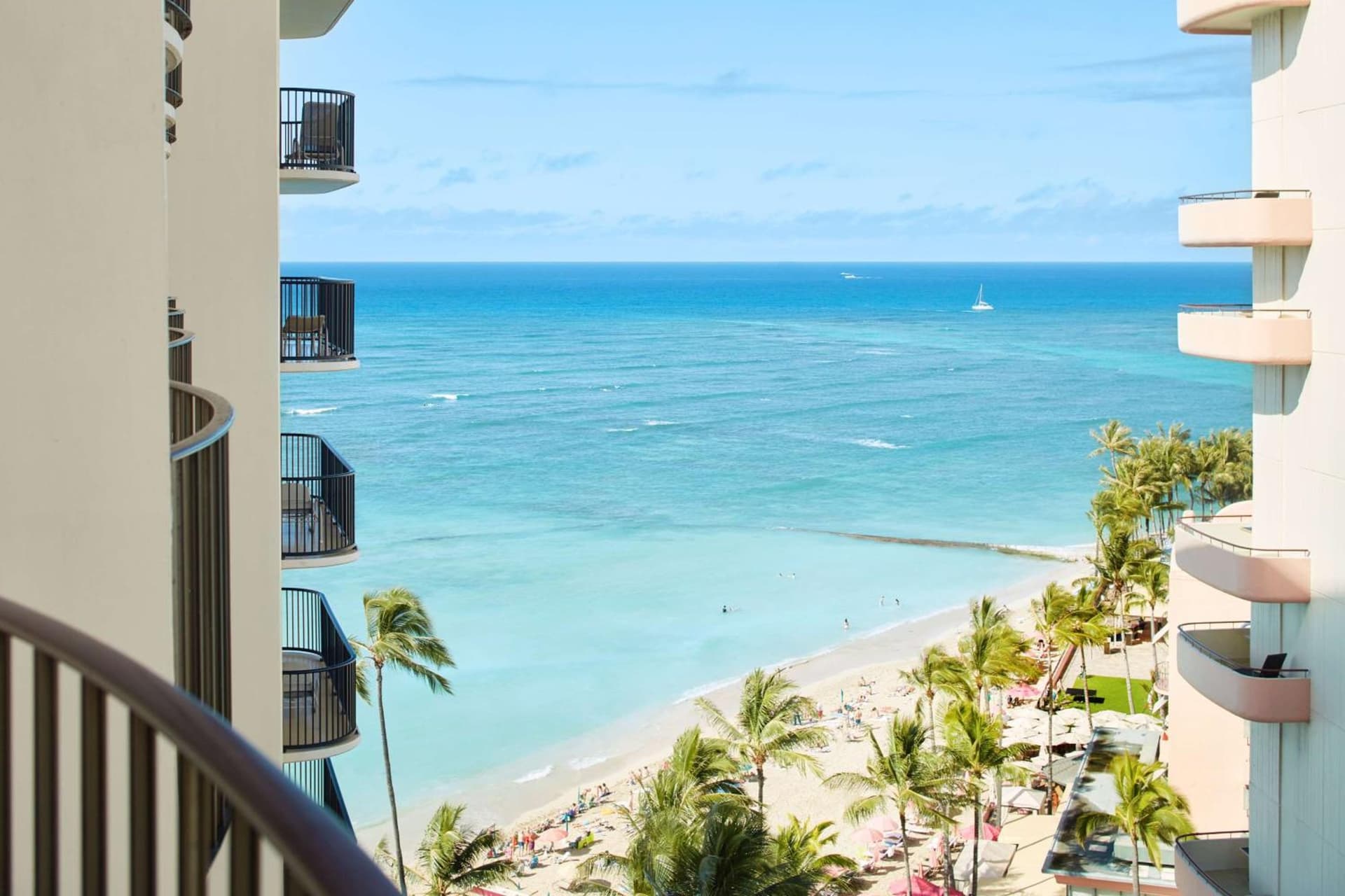 OUTRIGGER Waikiki Beach Resort property views in Honolulu, HI — gallery photo 3
