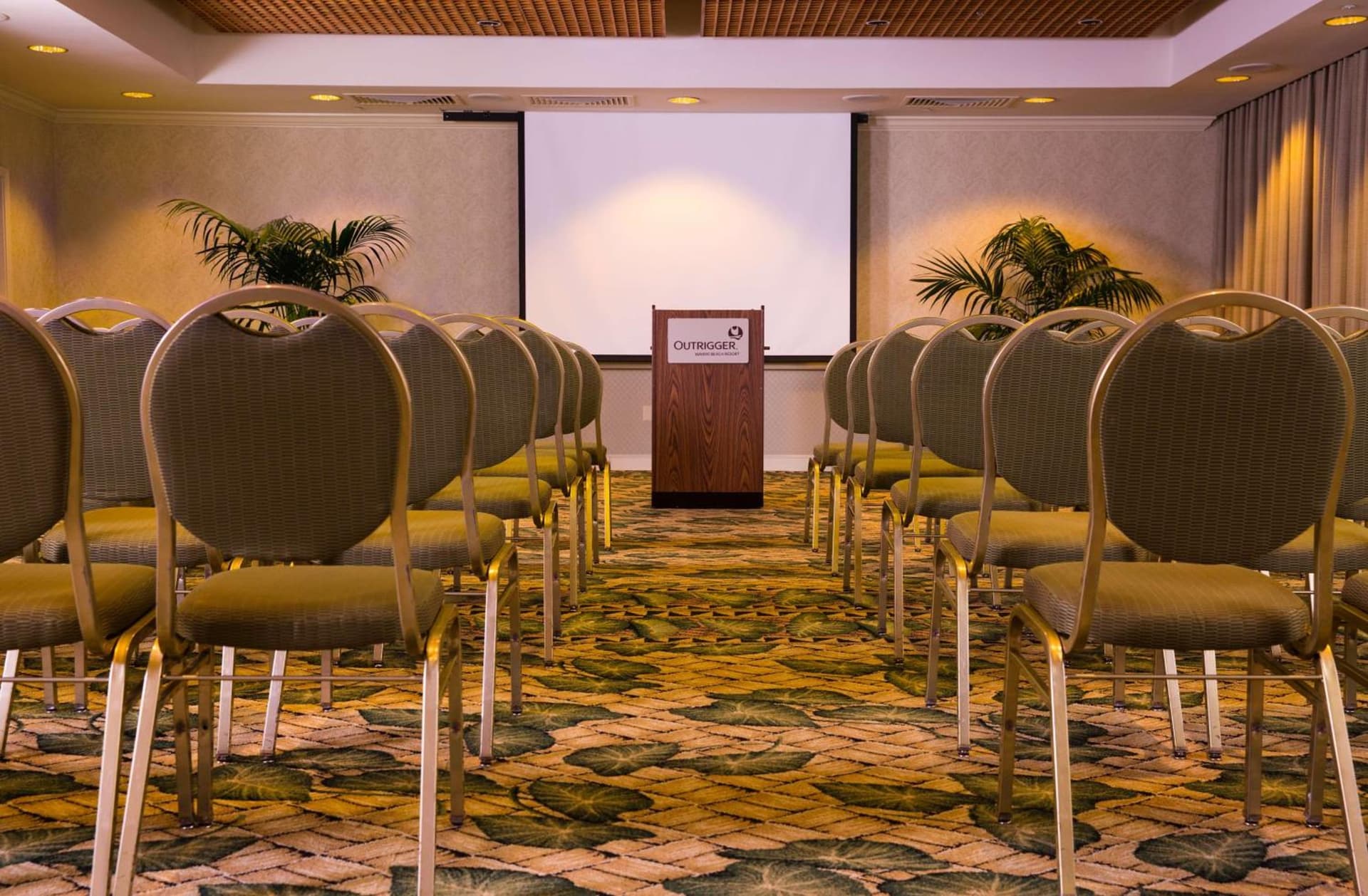 OUTRIGGER Waikiki Beach Resort gallery photo in Honolulu, HI — image 126