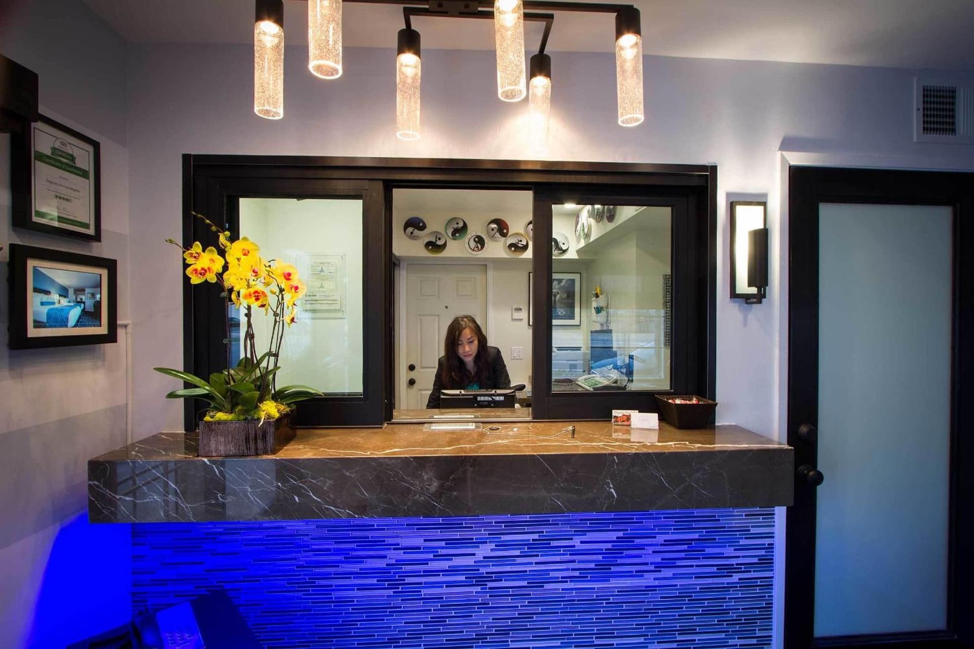 Regency Inn in Los Angeles property views in Los Angeles, CA — gallery photo 3