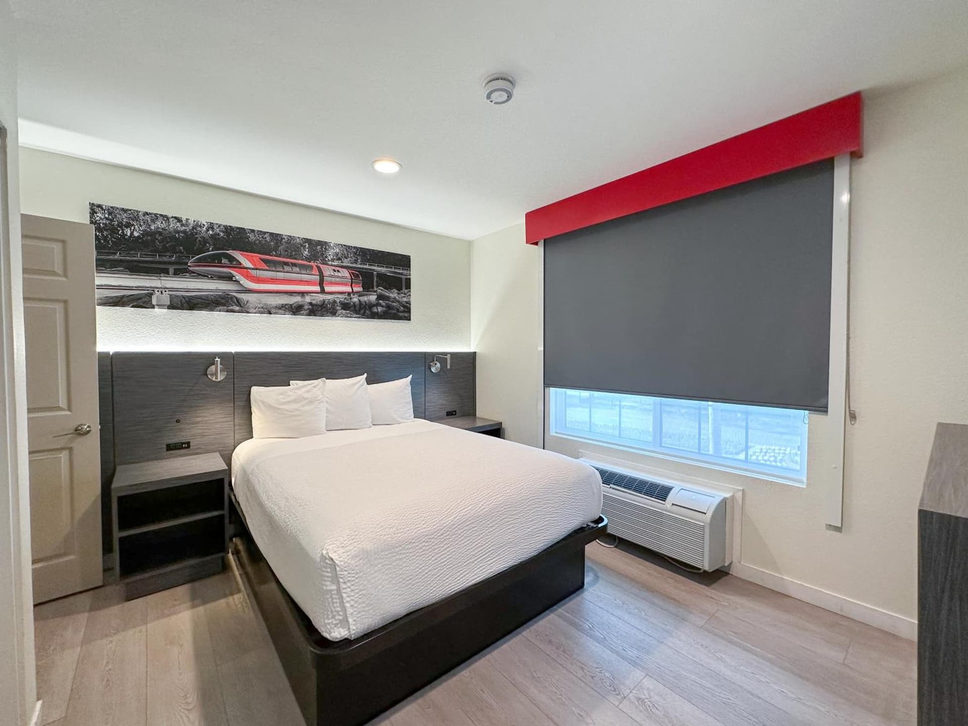 Ramada by Wyndham Anaheim Convention Center gallery photo in Anaheim, CA — image 7