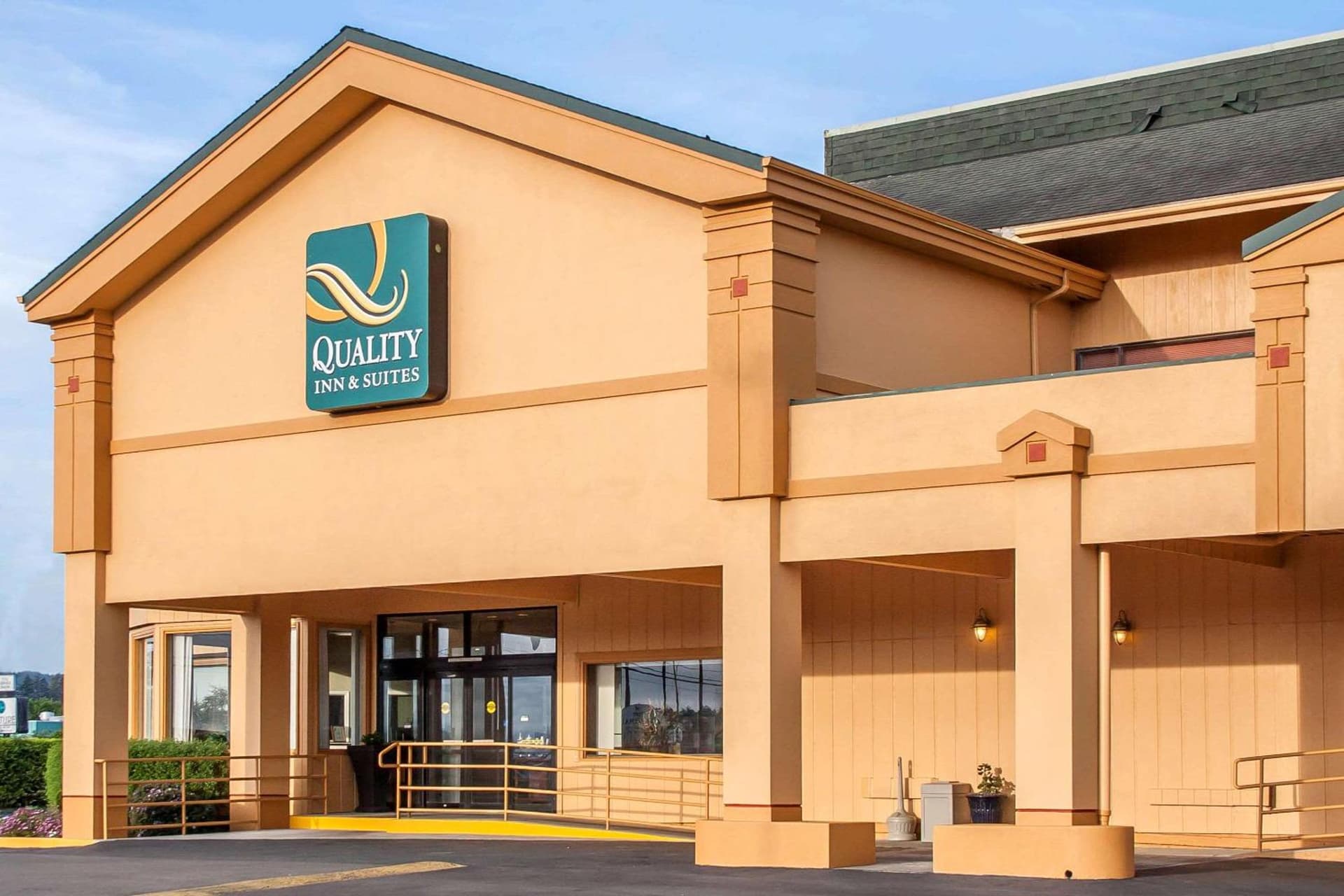 Quality Inn & Suites at Coos Bay featured exterior or lobby in North Bend, OR — similar hotel