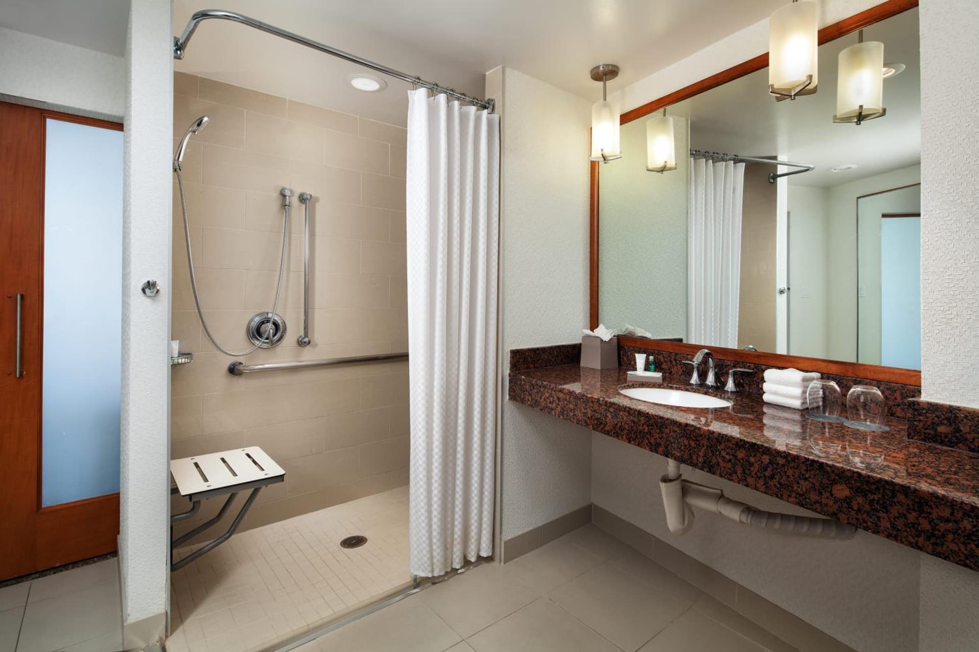 The Westin Bonaventure Hotel & Suites, Los Angeles gallery photo in Los Angeles, CA — image 84