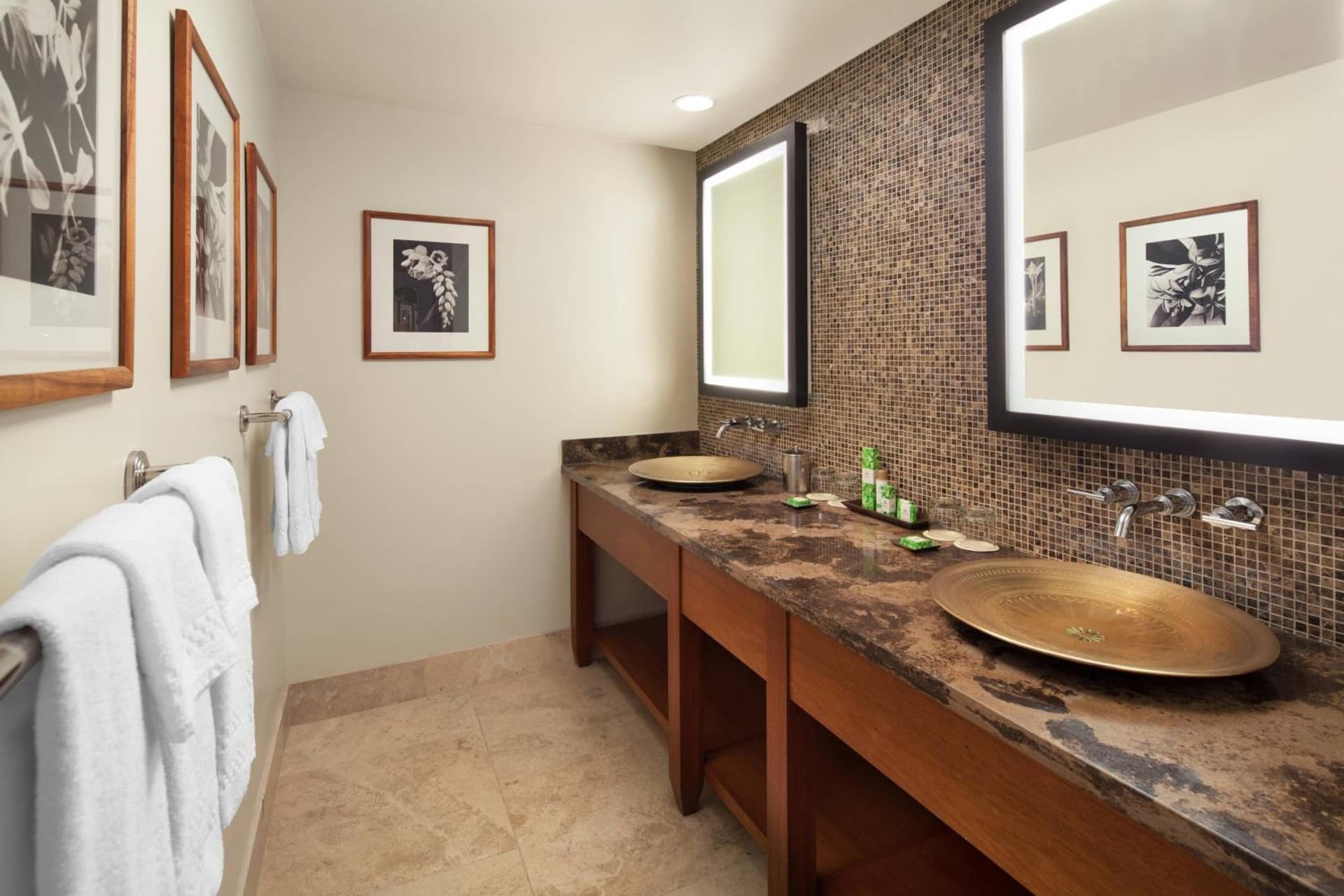 The Royal Hawaiian, A Luxury Collection Resort, Waikiki gallery photo in Honolulu, HI — image 48