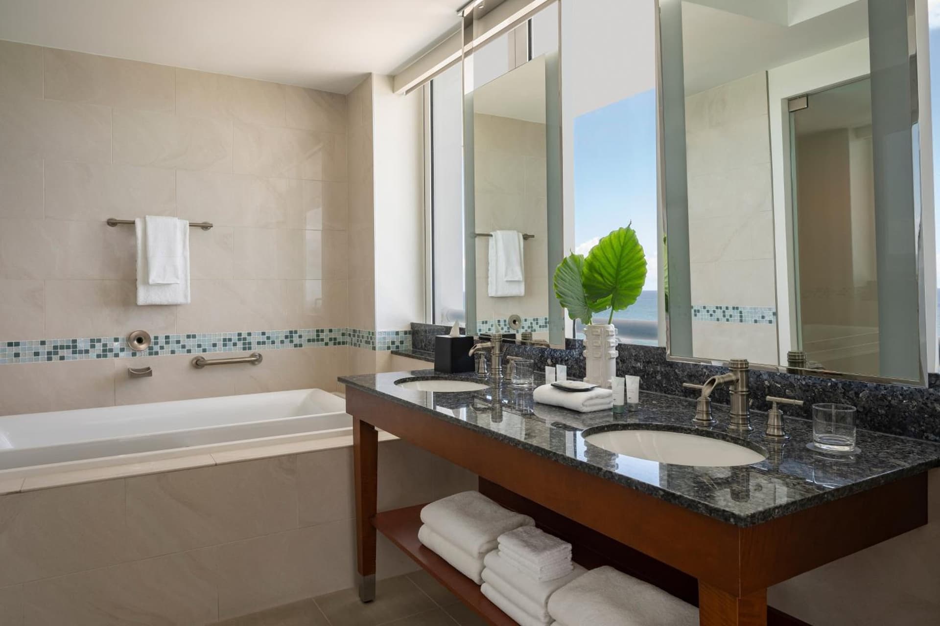 The Westin Fort Lauderdale Beach Resort gallery photo in Fort Lauderdale, FL — image 77