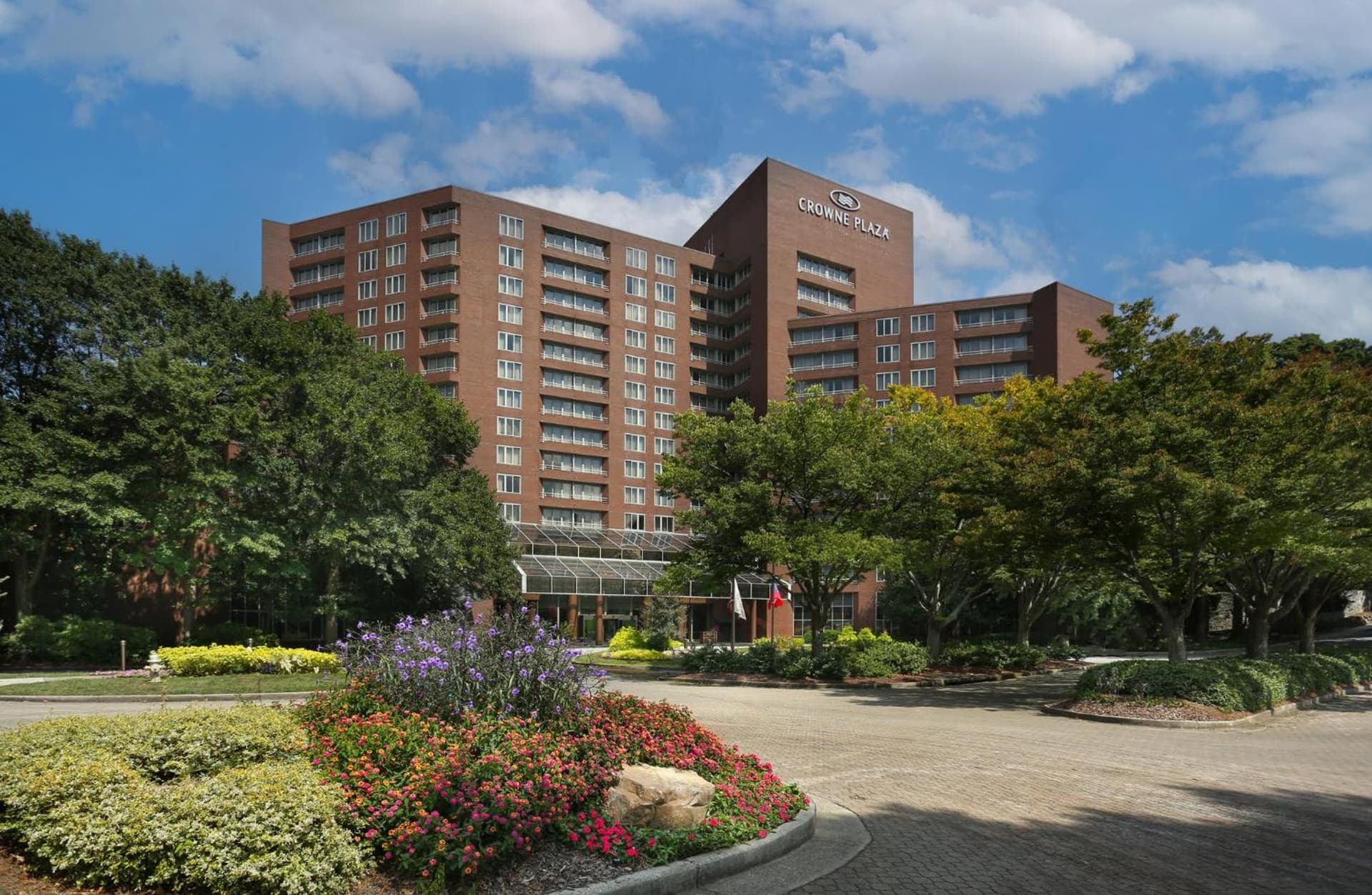 Crowne Plaza Atlanta Perimeter at Ravinia by IHG — hotel in Atlanta, Georgia