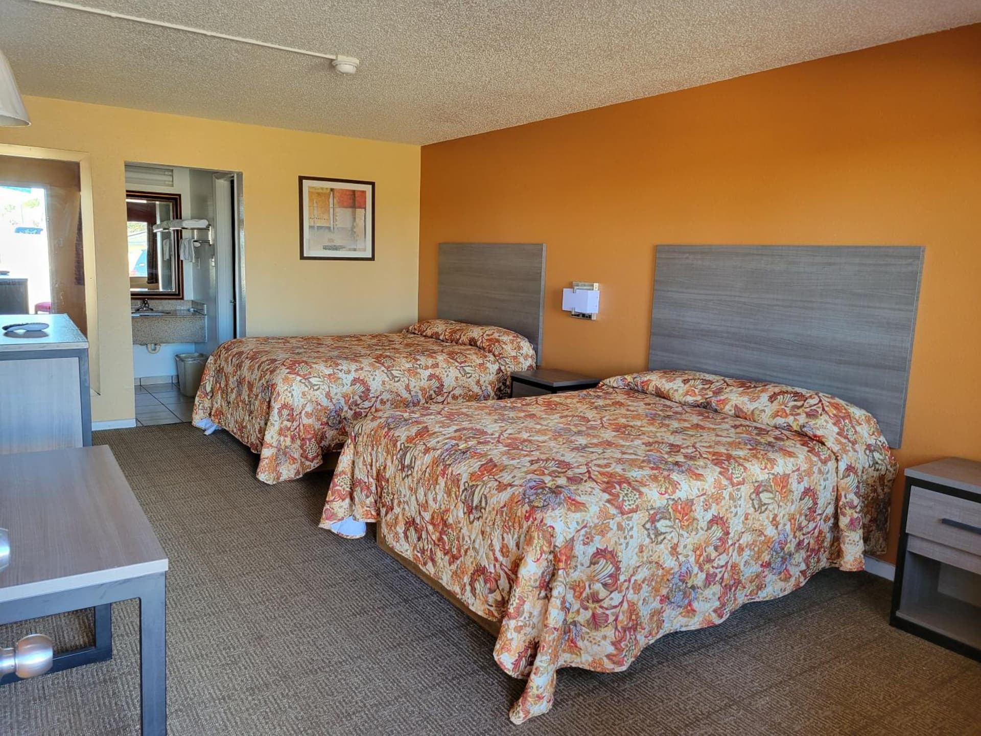Royal Inn property views in Port Arthur, TX — gallery photo 3
