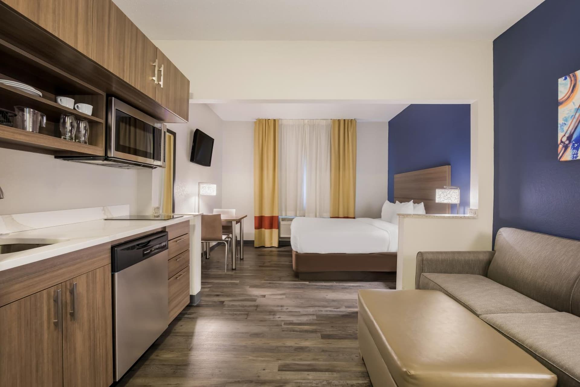MainStay Suites Joliet I-55 gallery photo in Joliet, IL — image 29