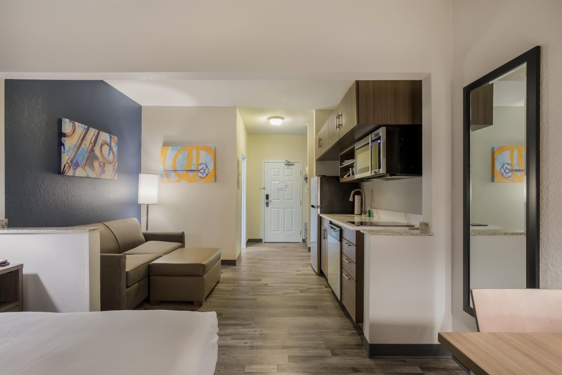 MainStay Suites Joliet I-55 gallery photo in Joliet, IL — image 15