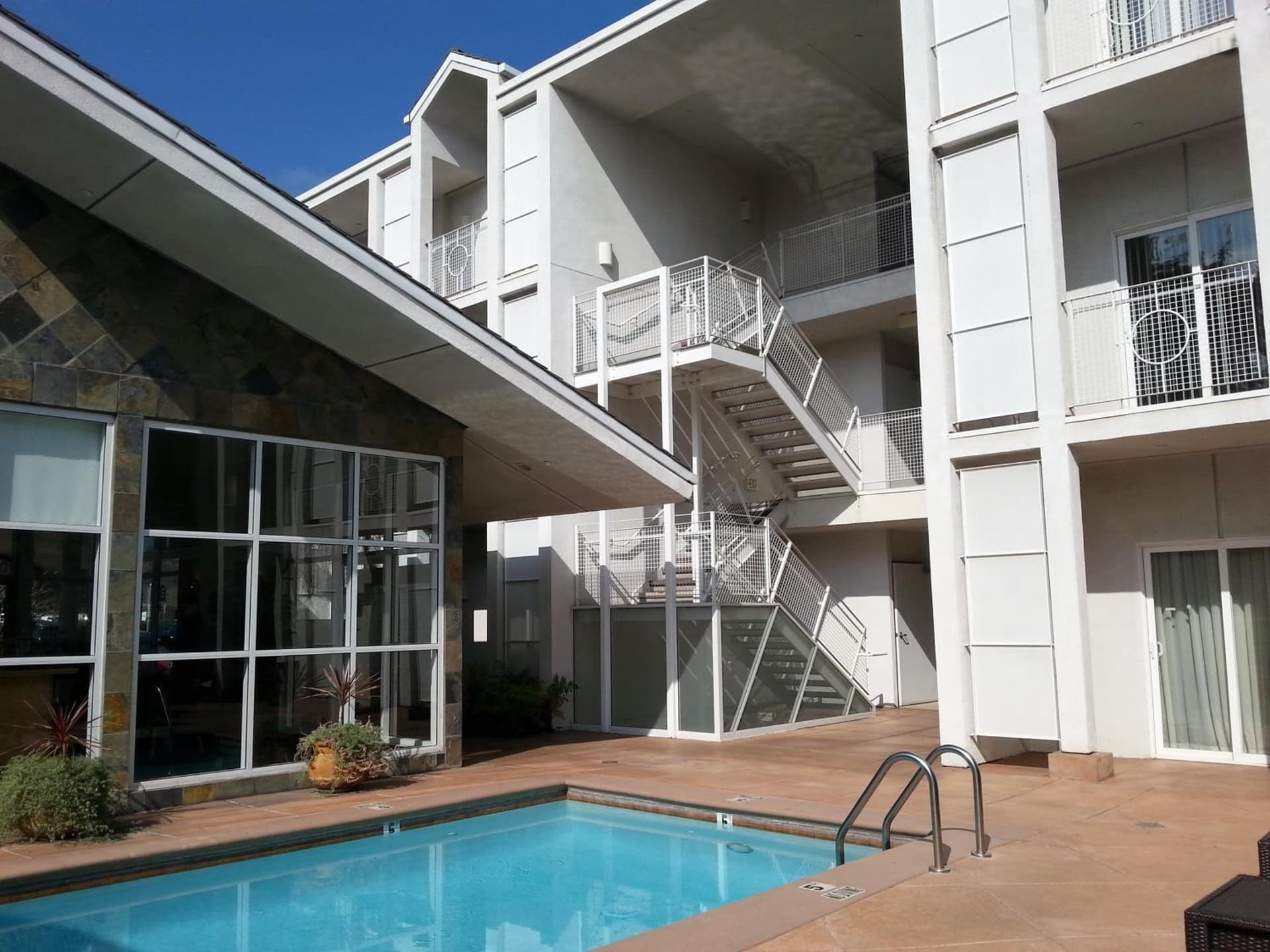 Corporate Inn Sunnyvale - All-Suite Hotel gallery photo in Sunnyvale, CA — image 22