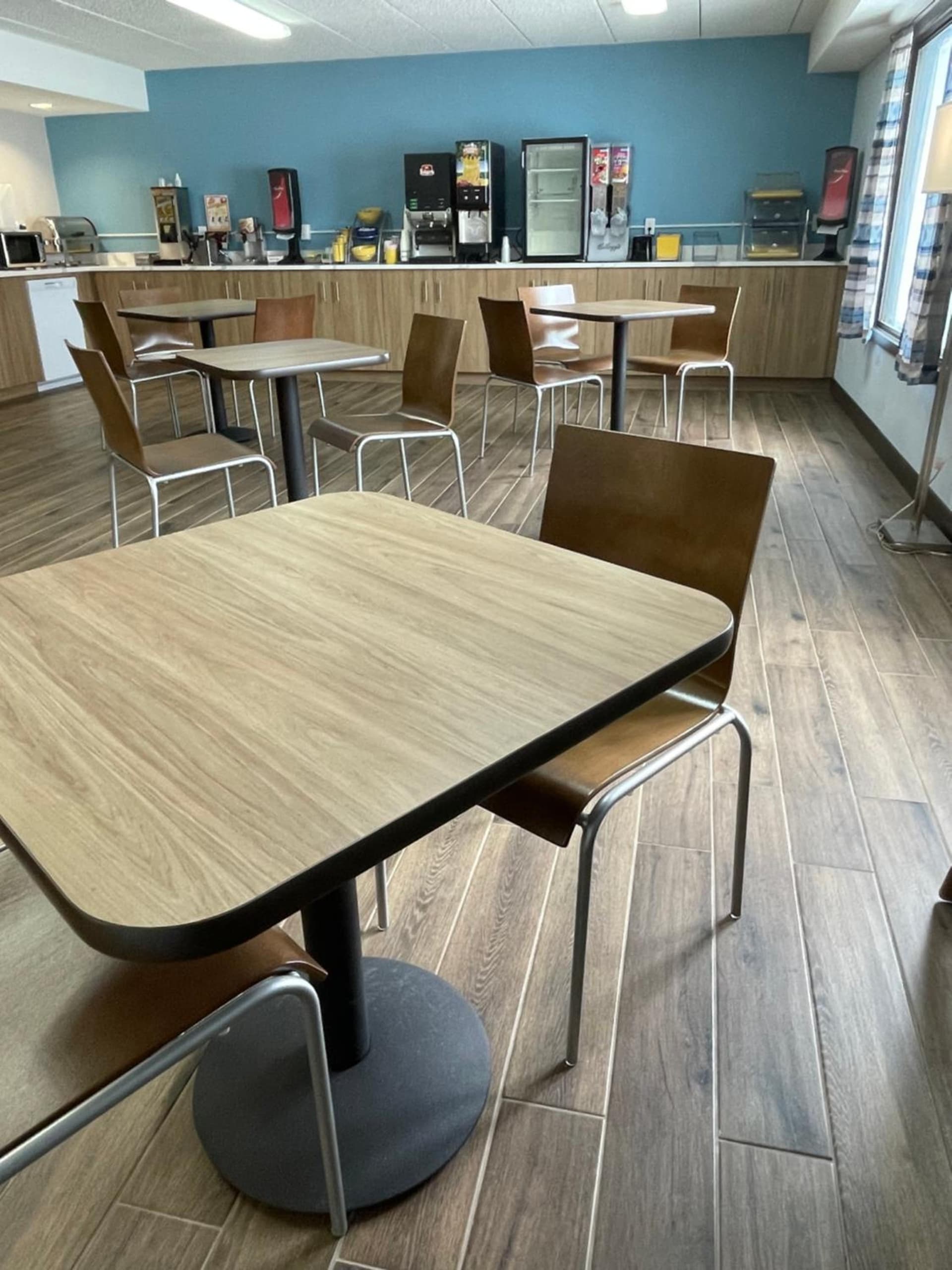 Days Inn by Wyndham Sioux Falls Airport gallery photo in Sioux Falls, SD — image 42
