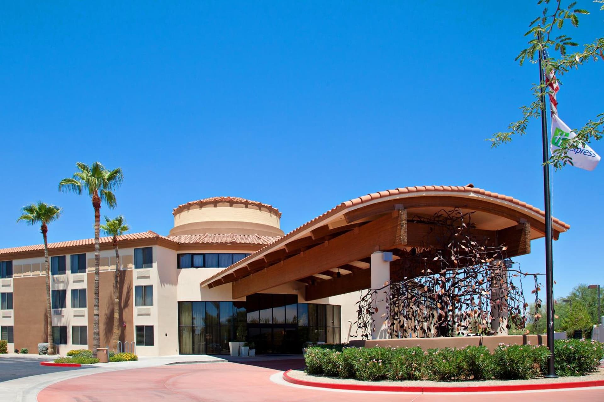 Holiday Inn Express Scottsdale North by IHG property views in Scottsdale, AZ — gallery photo 3