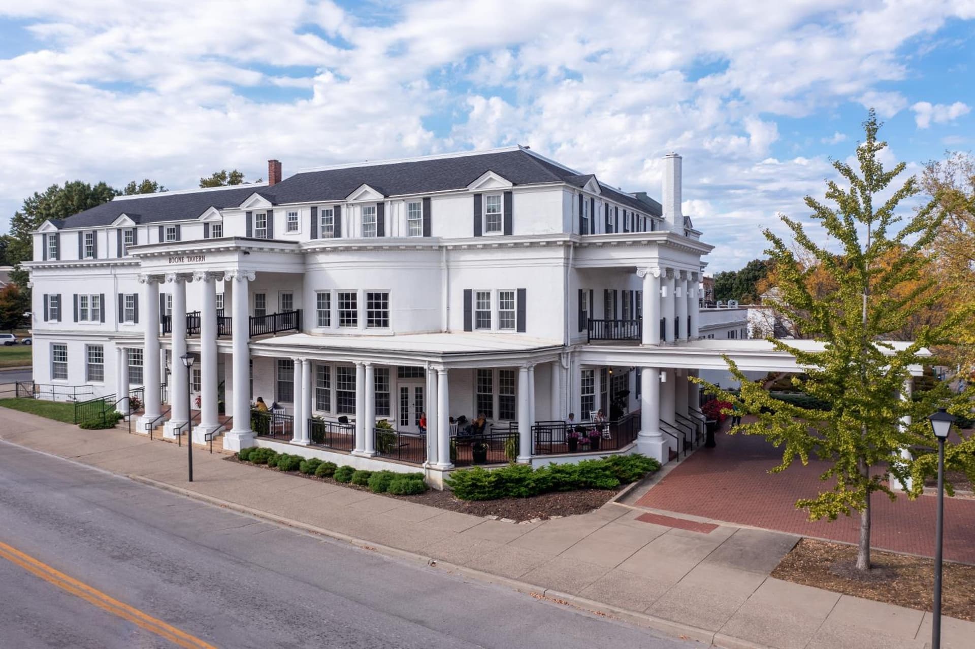 Historic Boone Tavern property views in Berea, KY — gallery photo 3