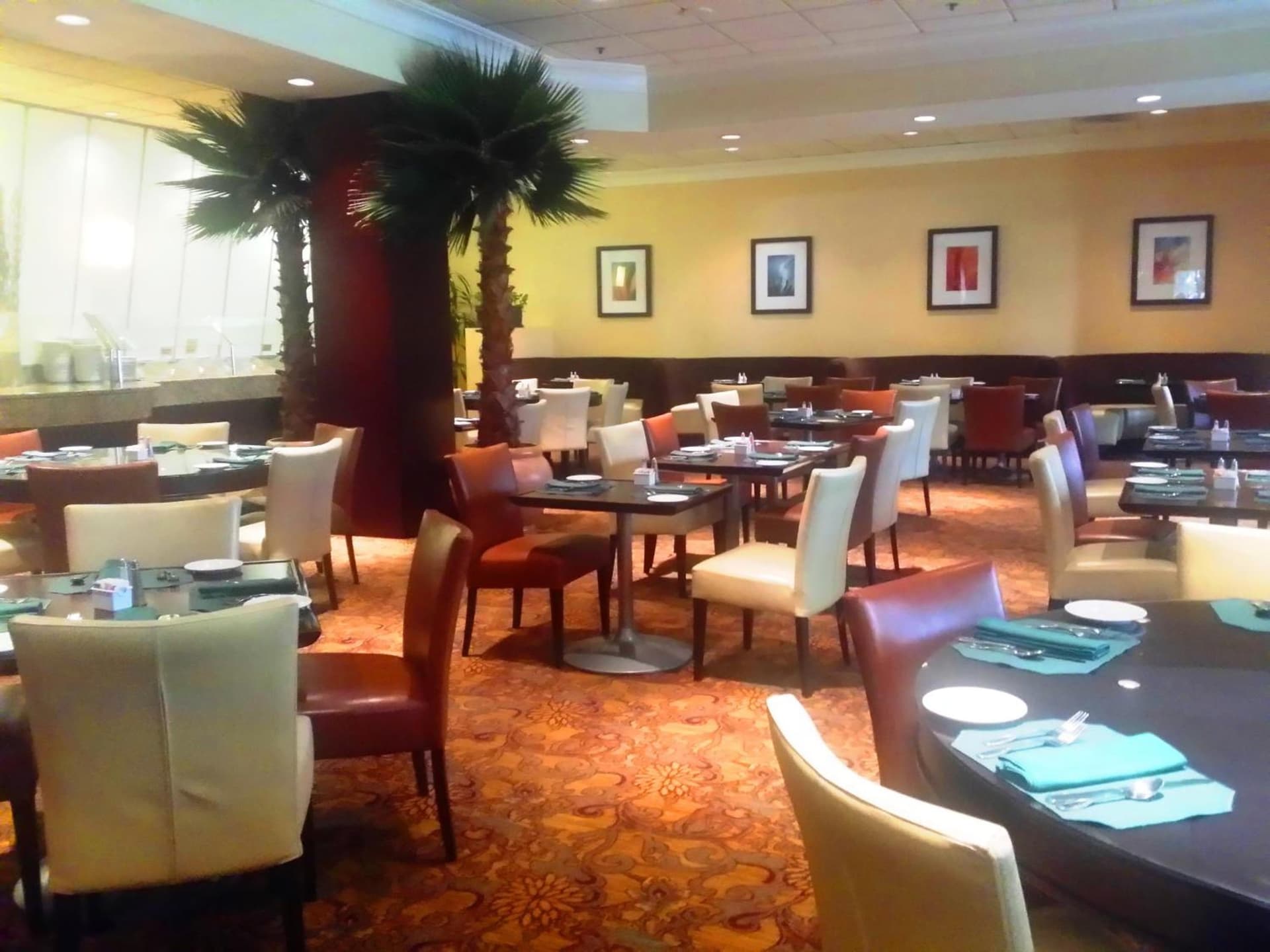Anaheim Majestic Garden Hotel gallery photo in Anaheim, CA — image 52