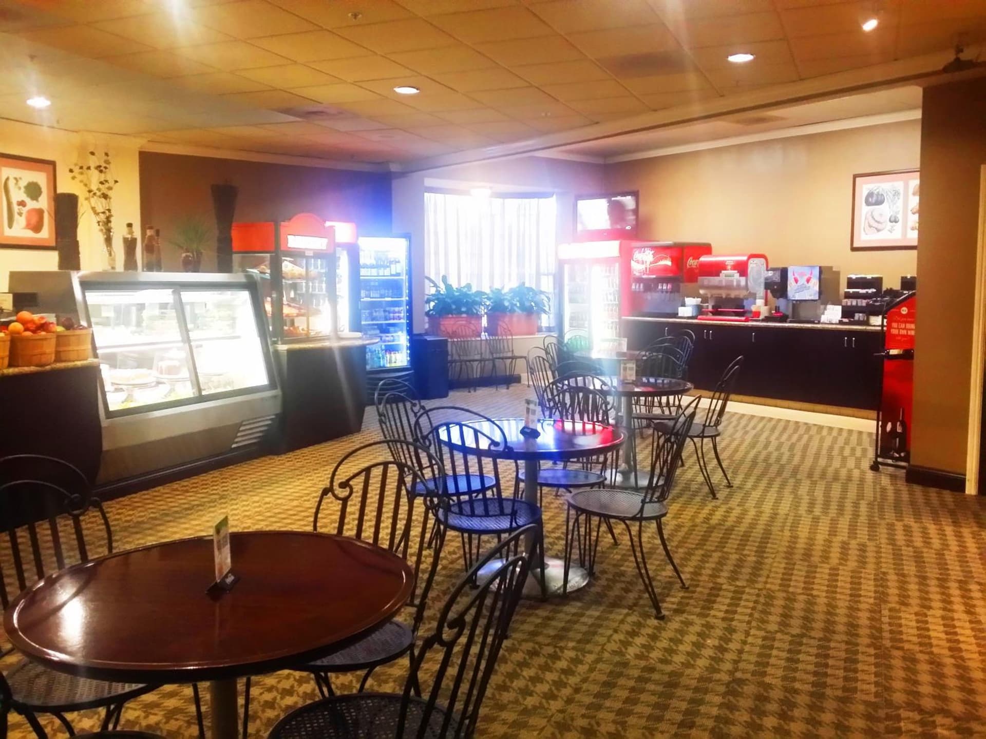 Anaheim Majestic Garden Hotel gallery photo in Anaheim, CA — image 40