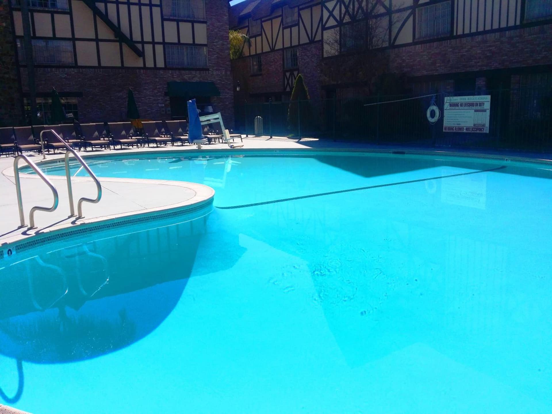 Anaheim Majestic Garden Hotel gallery photo in Anaheim, CA — image 42