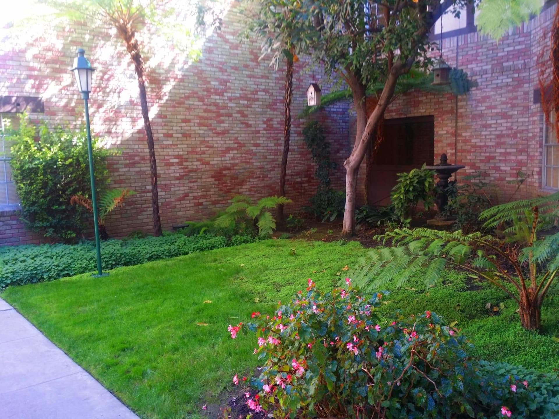 Anaheim Majestic Garden Hotel gallery photo in Anaheim, CA — image 22