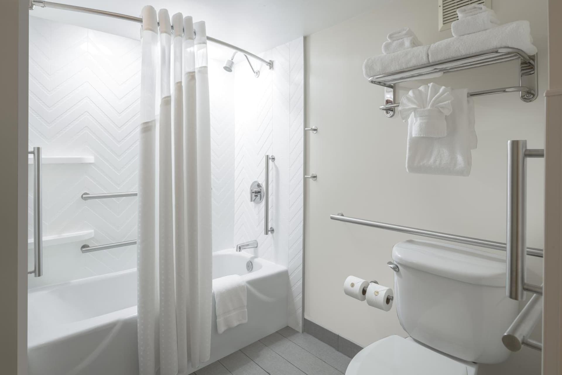 Holiday Inn Portland-By the Bay by IHG gallery photo in Portland, ME — image 38