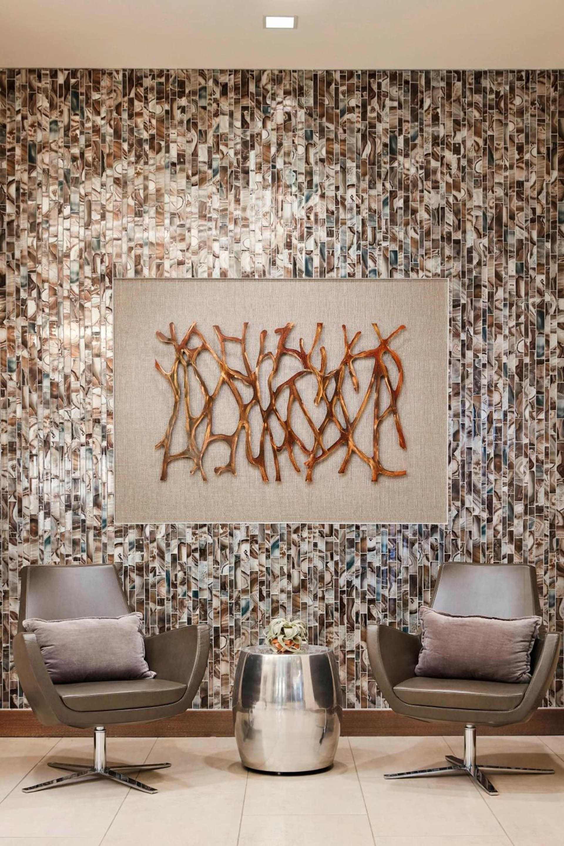 AC Hotel by Marriott Cincinnati at The Banks gallery photo in Cincinnati, OH — image 73