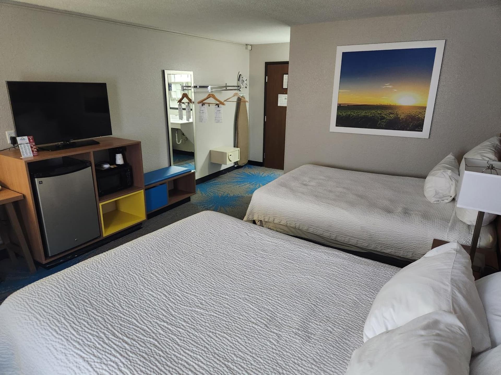 Days Inn by Wyndham Sioux Falls Airport gallery photo in Sioux Falls, SD — image 41