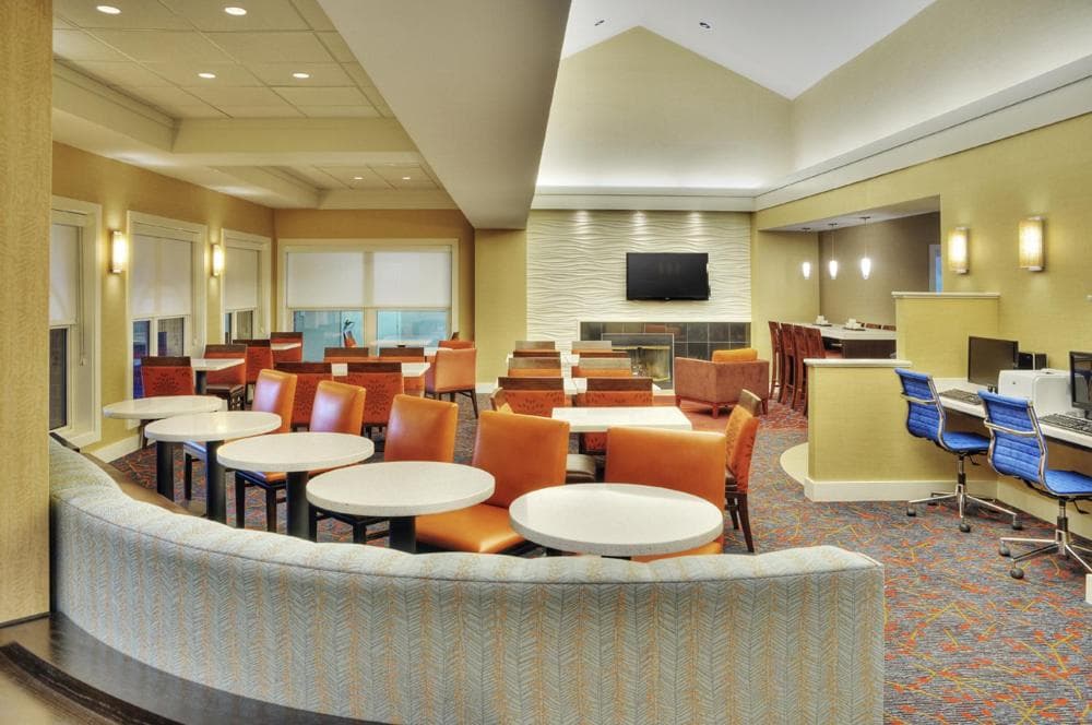 Hawthorn Suites by Wyndham Erie gallery photo in Erie, PA — image 25