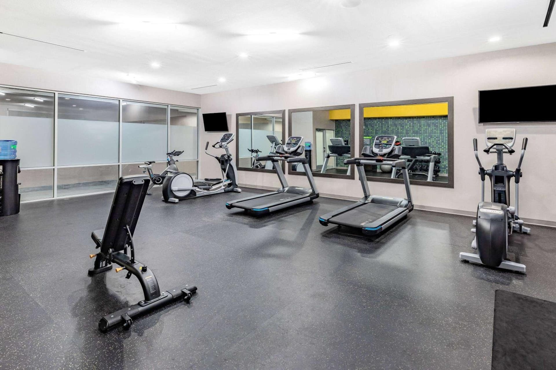 La Quinta Inn & Suites by Wyndham Texas City I 45 Galveston Area gallery photo in Texas City, TX — image 9