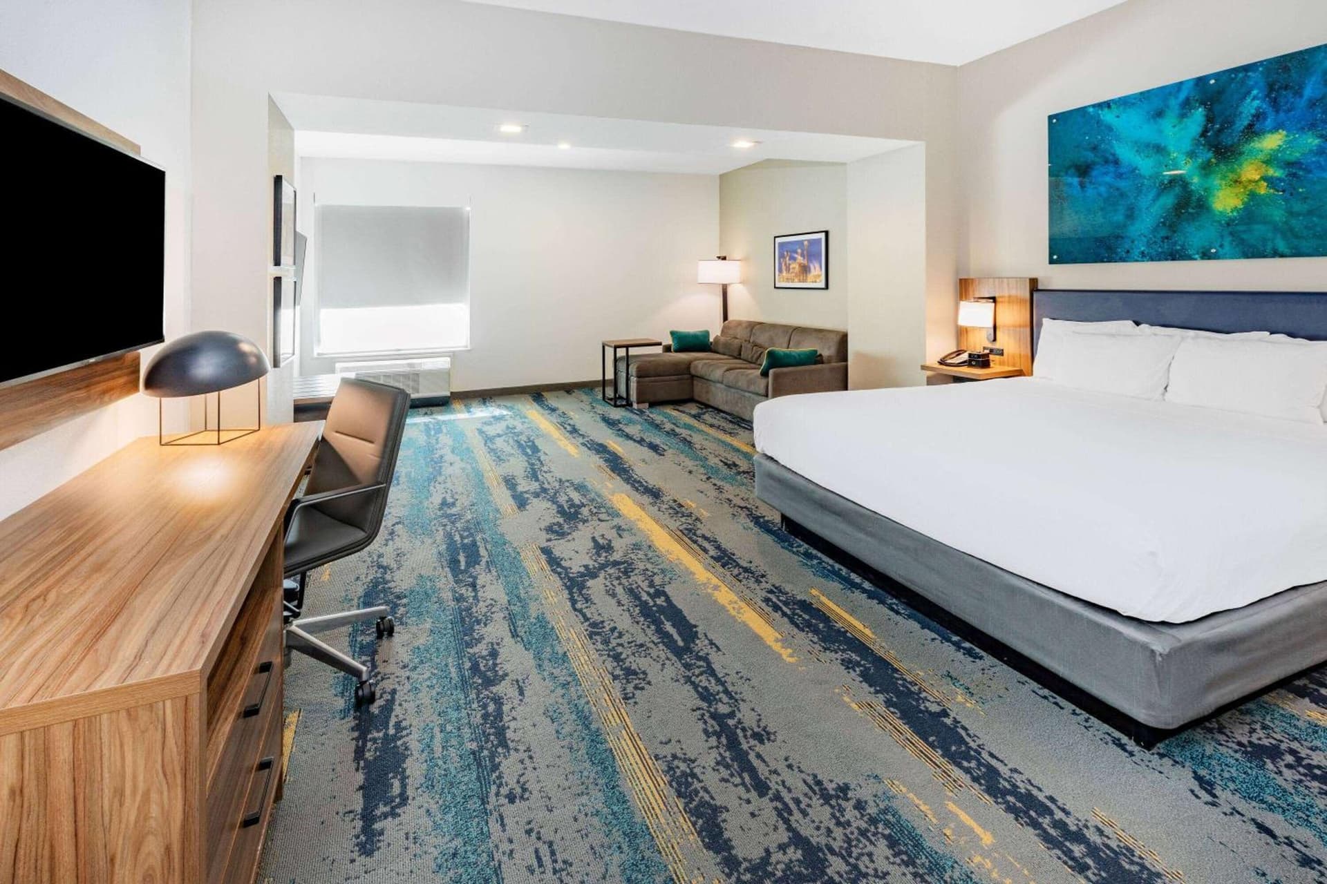 La Quinta Inn & Suites by Wyndham Texas City I 45 Galveston Area gallery photo in Texas City, TX — image 10
