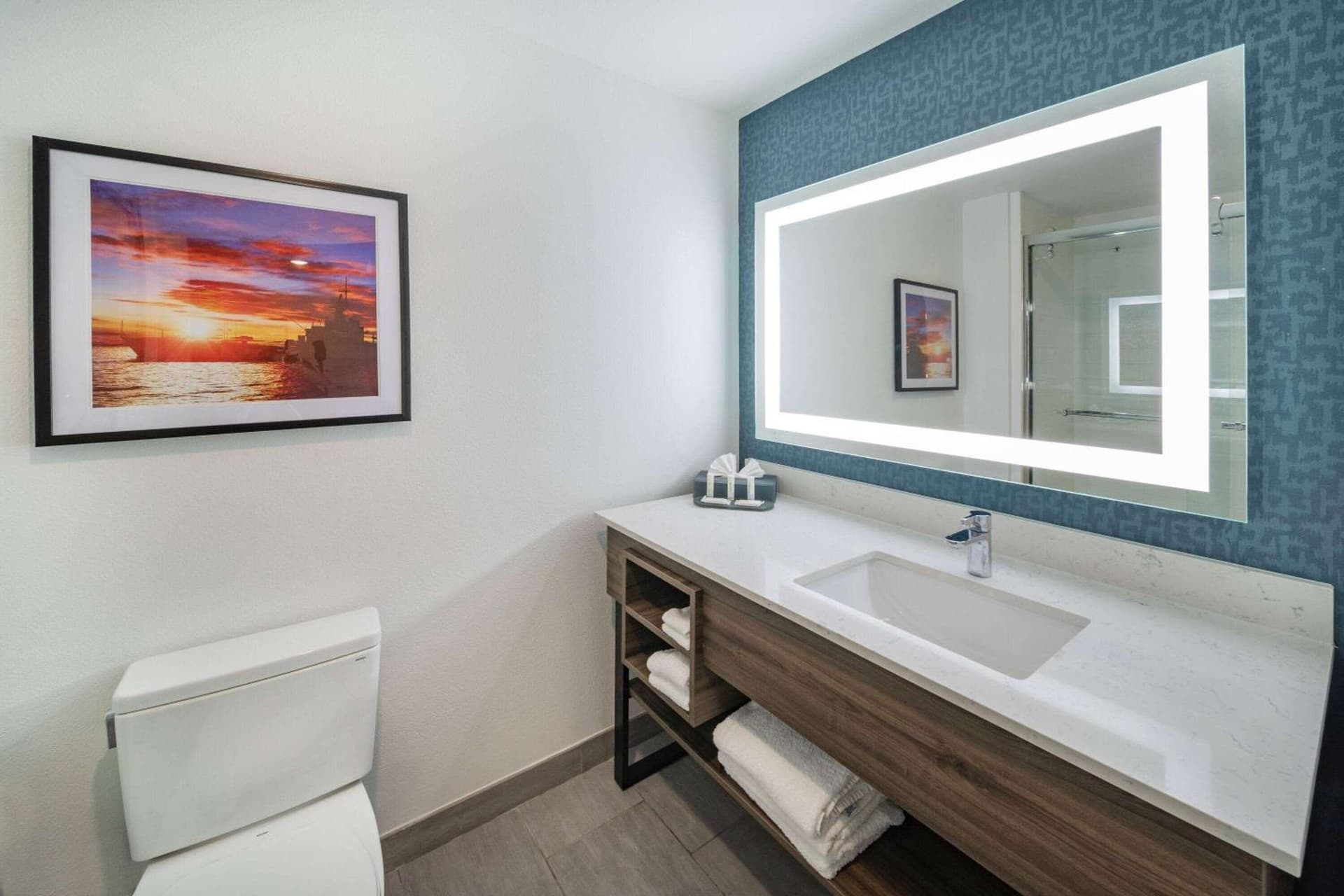 La Quinta Inn & Suites by Wyndham Texas City I 45 Galveston Area gallery photo in Texas City, TX — image 25