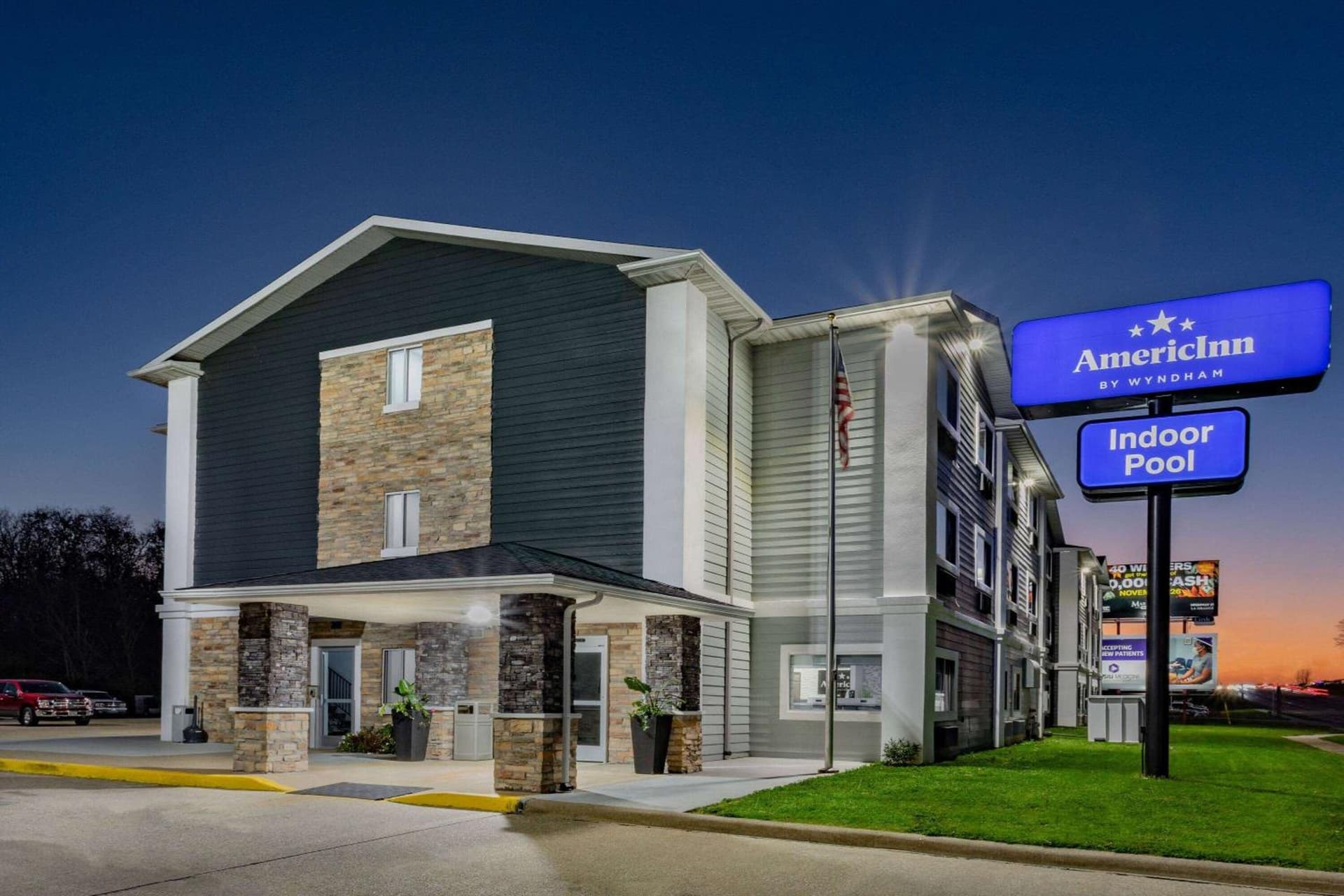 AmericInn by Wyndham Quincy property views in Quincy, IL — gallery photo 3