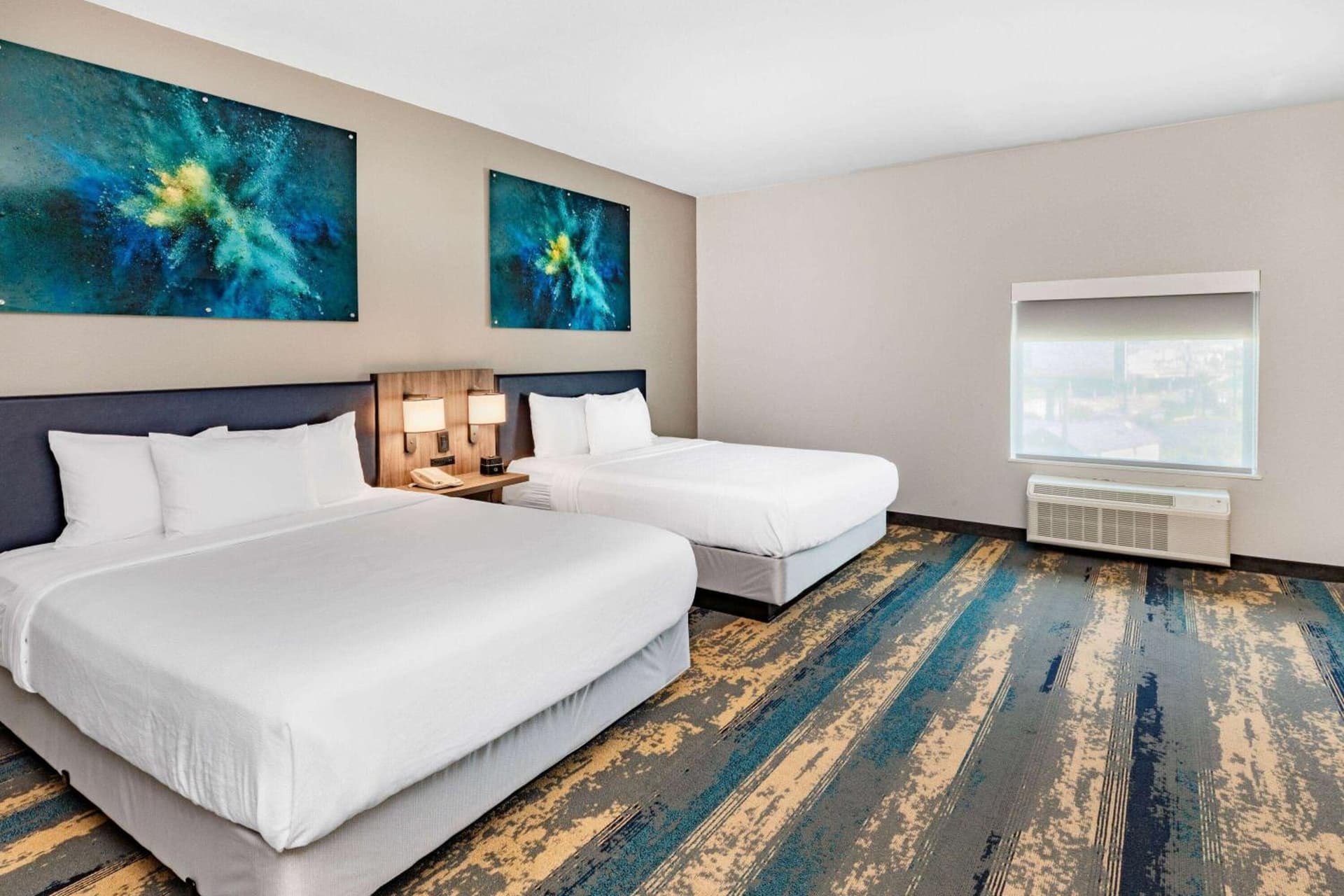 La Quinta Inn & Suites by Wyndham Galveston North at I-45 gallery photo in Galveston, TX — image 13