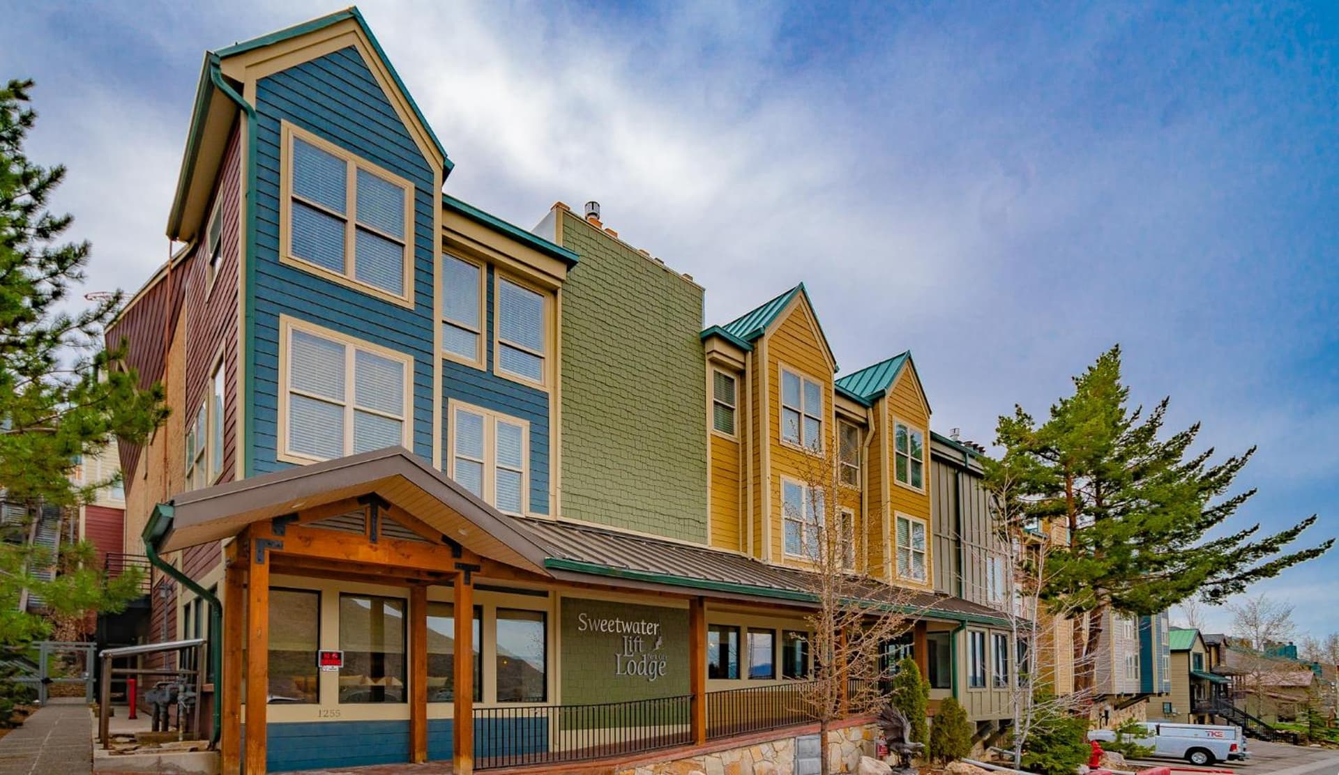 Multi Resorts at Lift Lodge featured exterior or lobby in Park City, UT — similar hotel