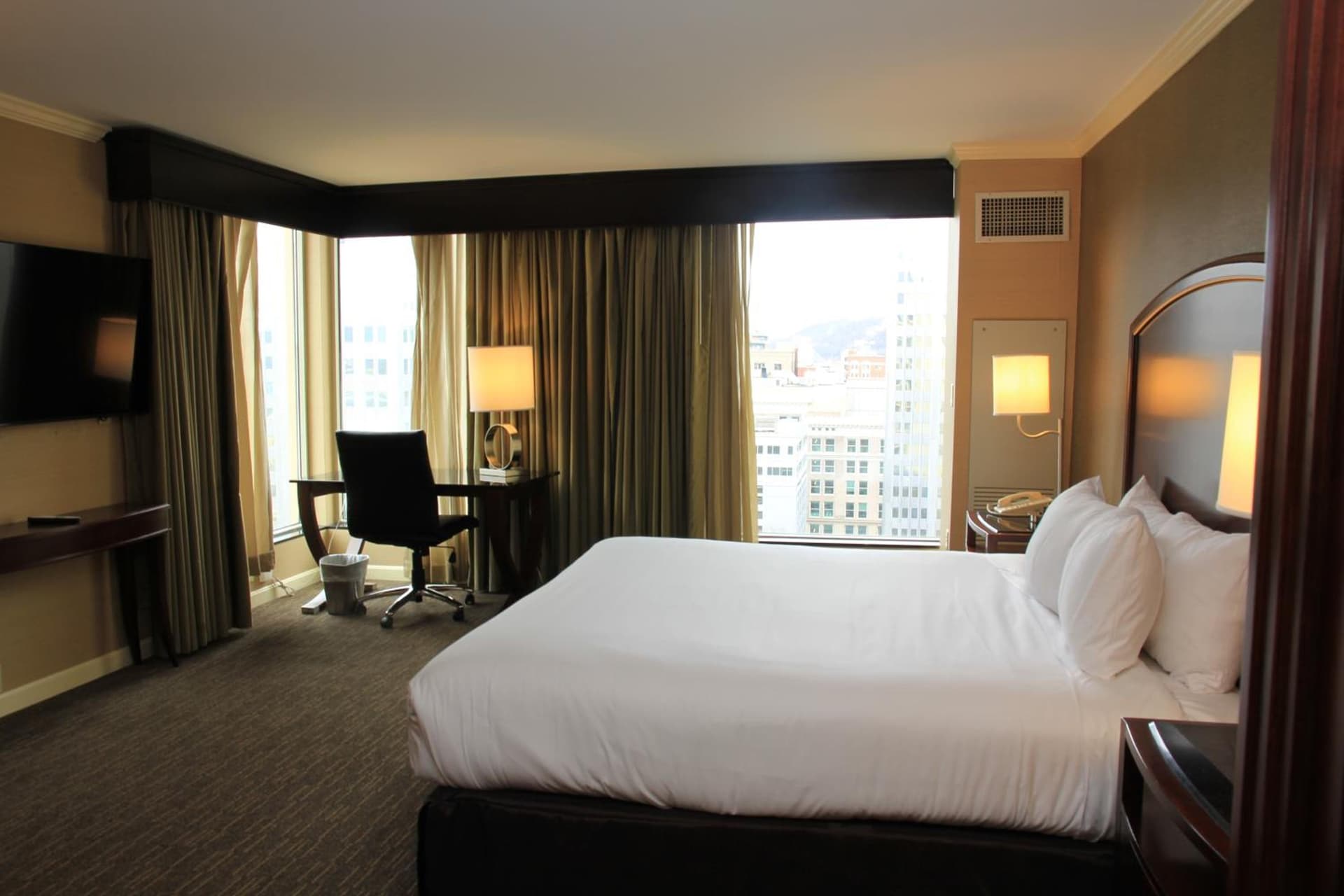 Wyndham Grand Pittsburgh gallery photo in Pittsburgh, PA — image 72