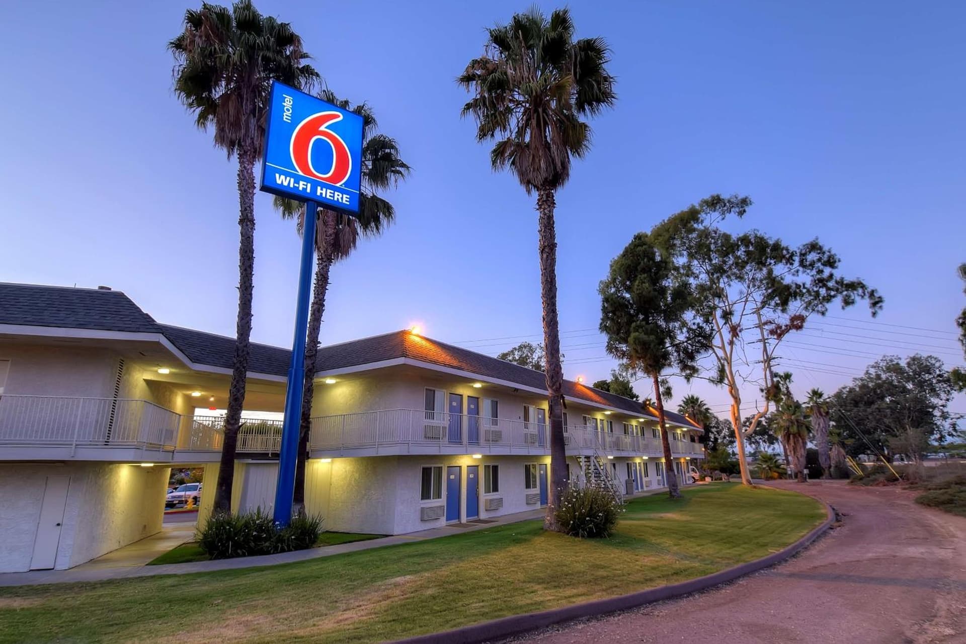 Motel 6-San Diego, CA - North featured exterior or lobby in San Diego, CA — similar hotel