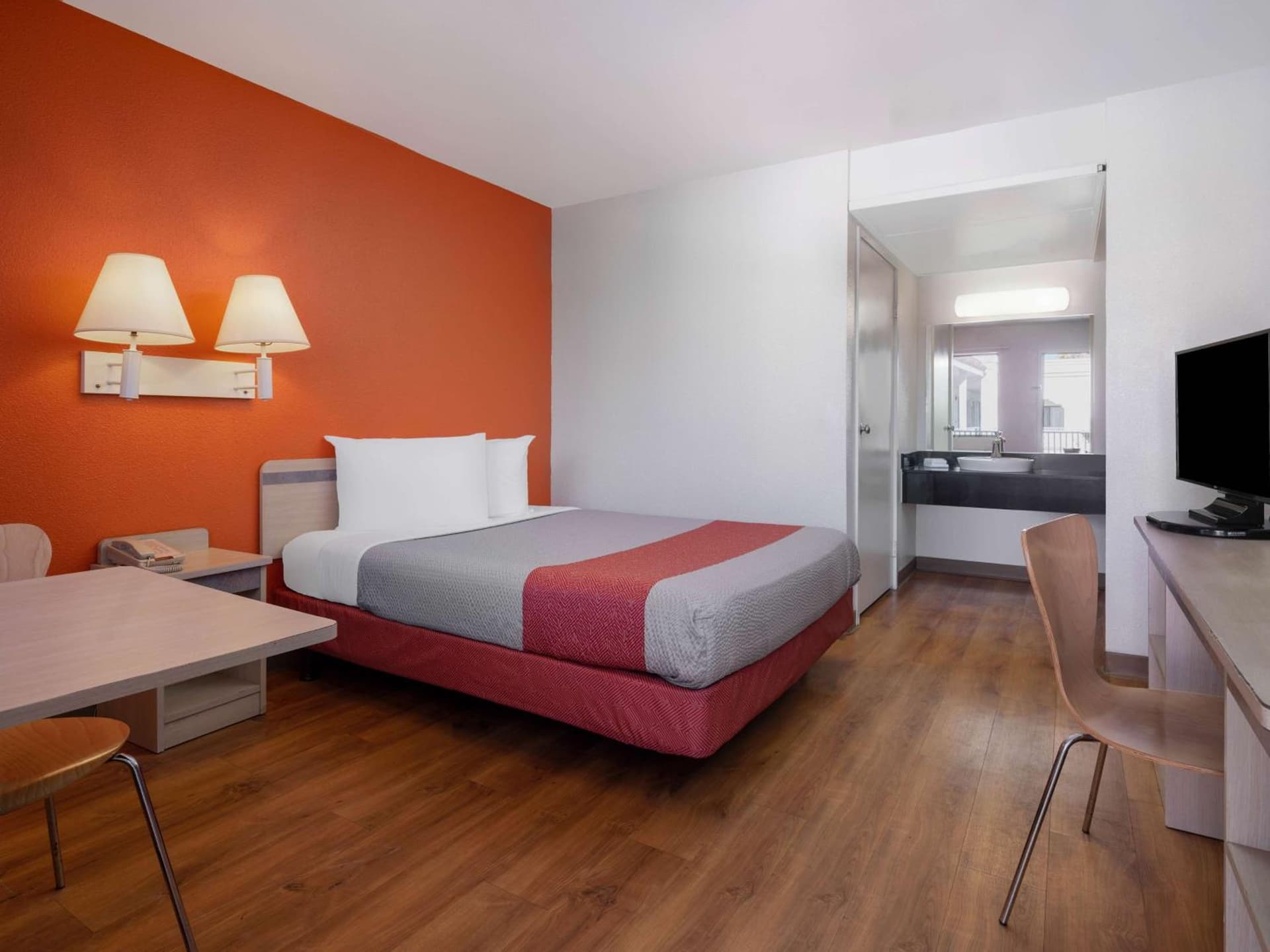 Motel 6-Oceanside, CA gallery photo in Oceanside, CA — image 37